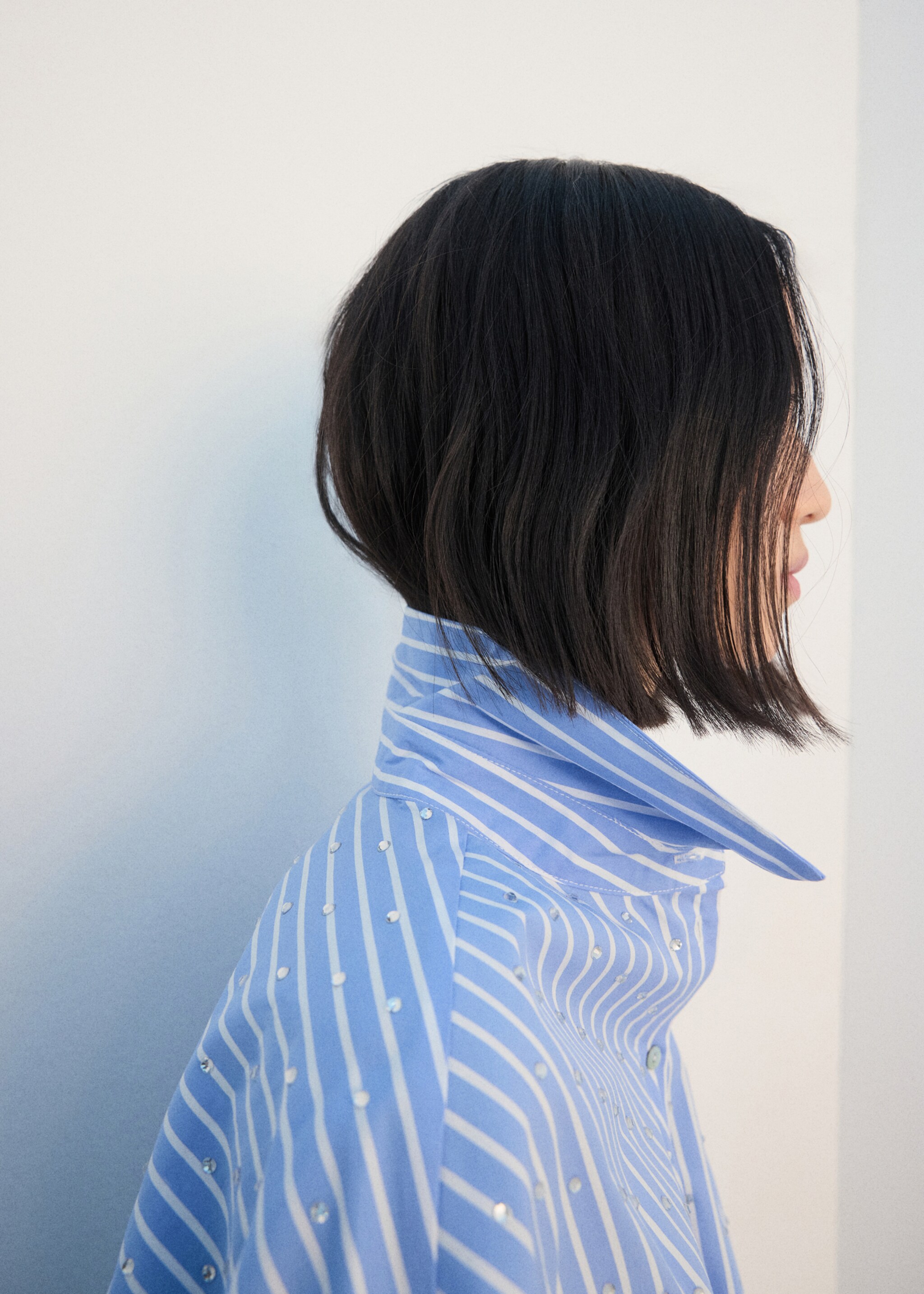 Striped crop blouse with strass - Details of the article 2, Blue. Ref: 27052539-00.