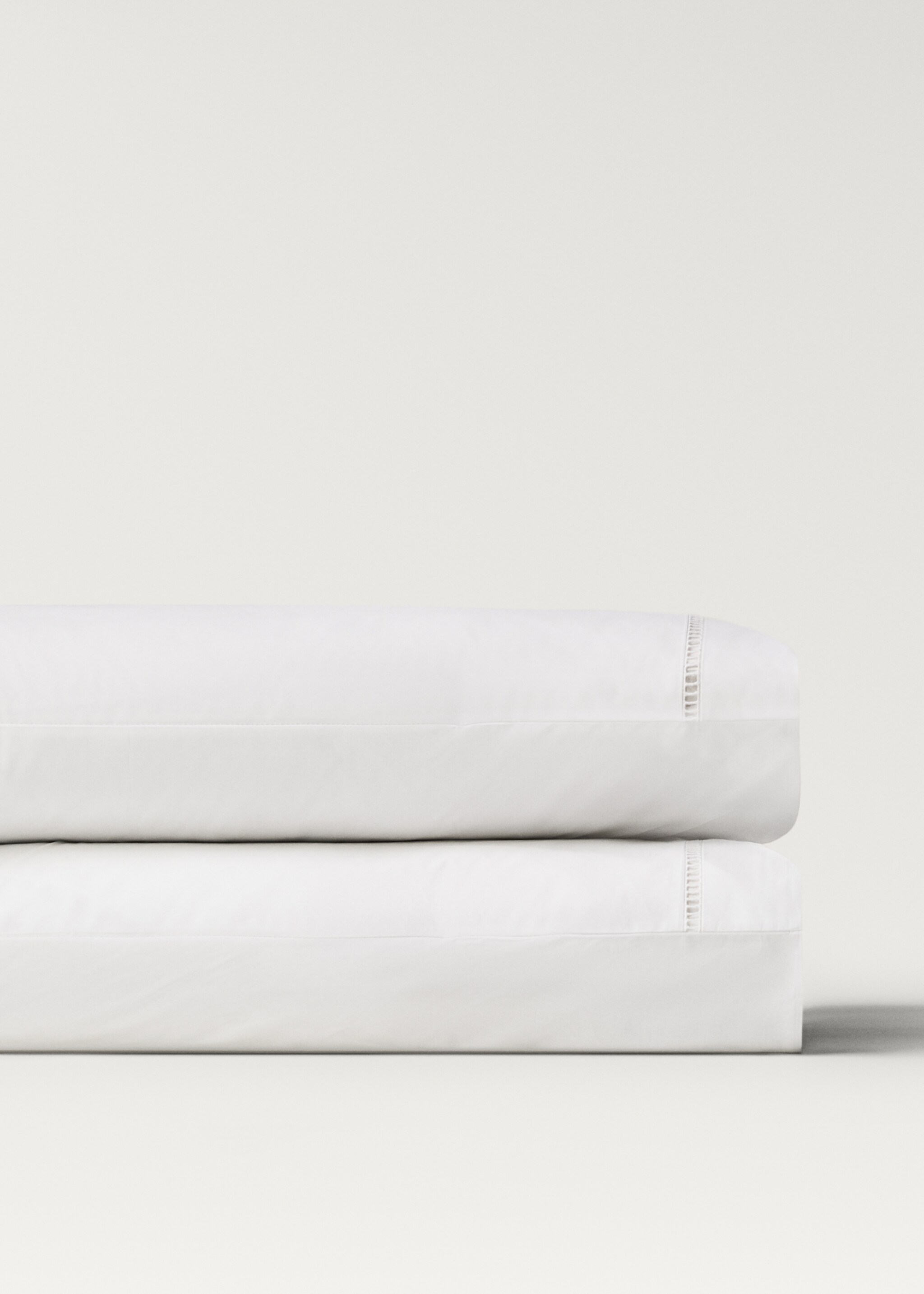 Pillowcase hemstitch detail 50x75cm - Details of the article 1, White. Ref: 27052891-00.