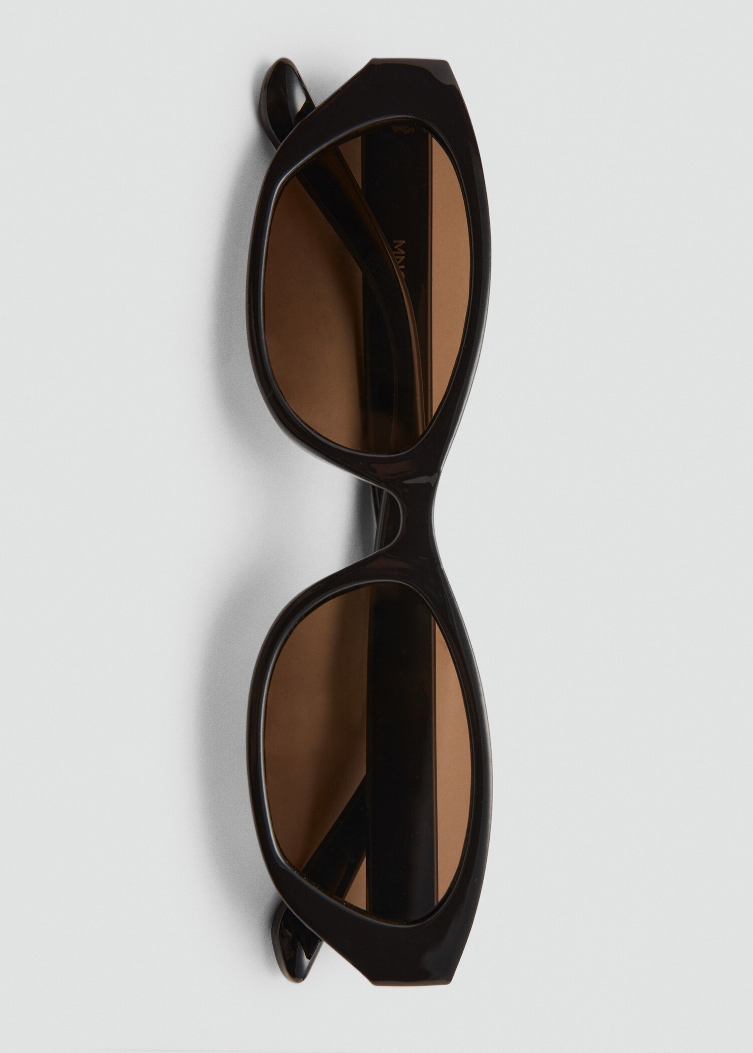 Sunglasses corea - Details of the article 2