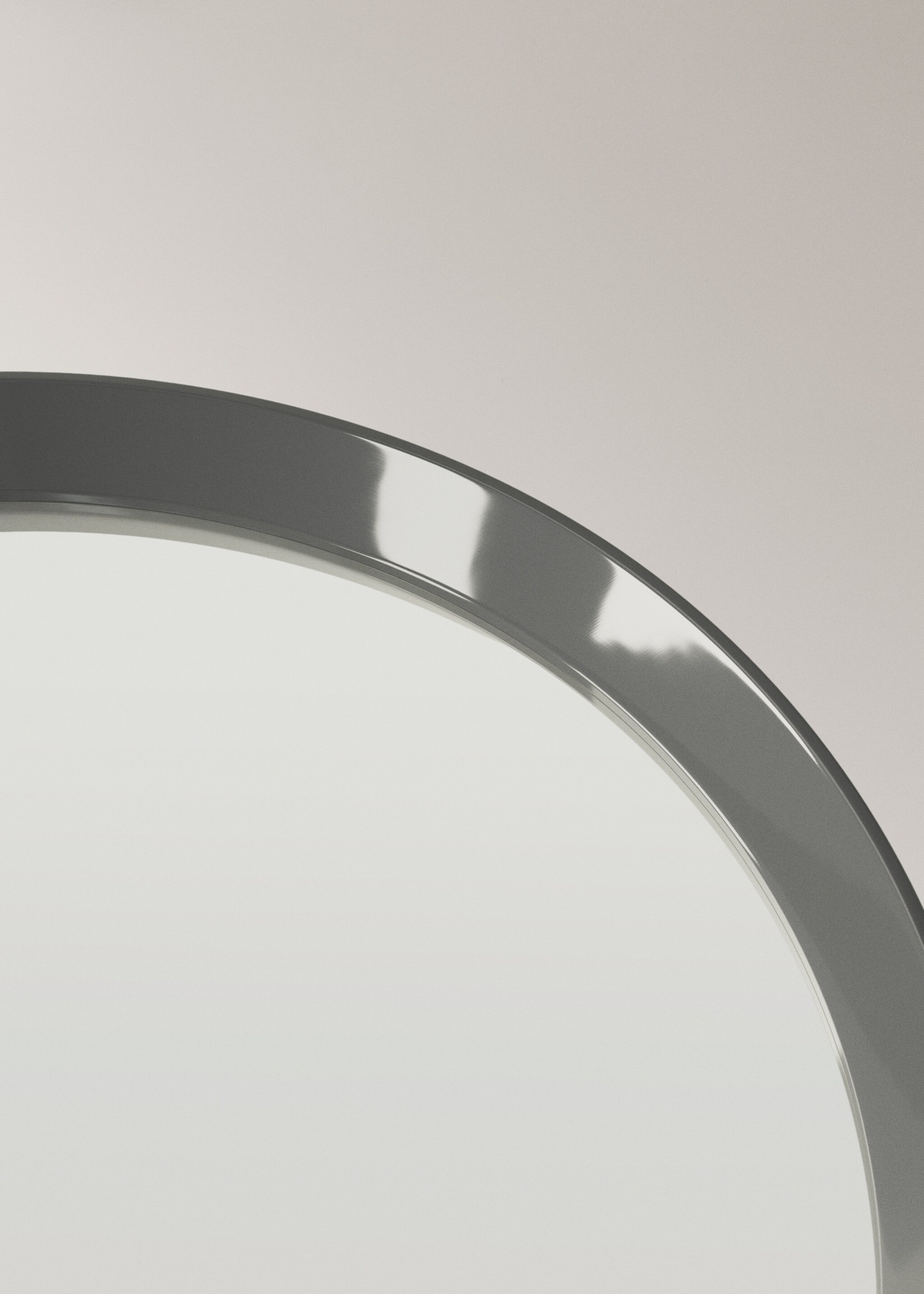 Large round lacquered mirror - Details of the article 2, Dark Grey. Ref: 27052899-00.