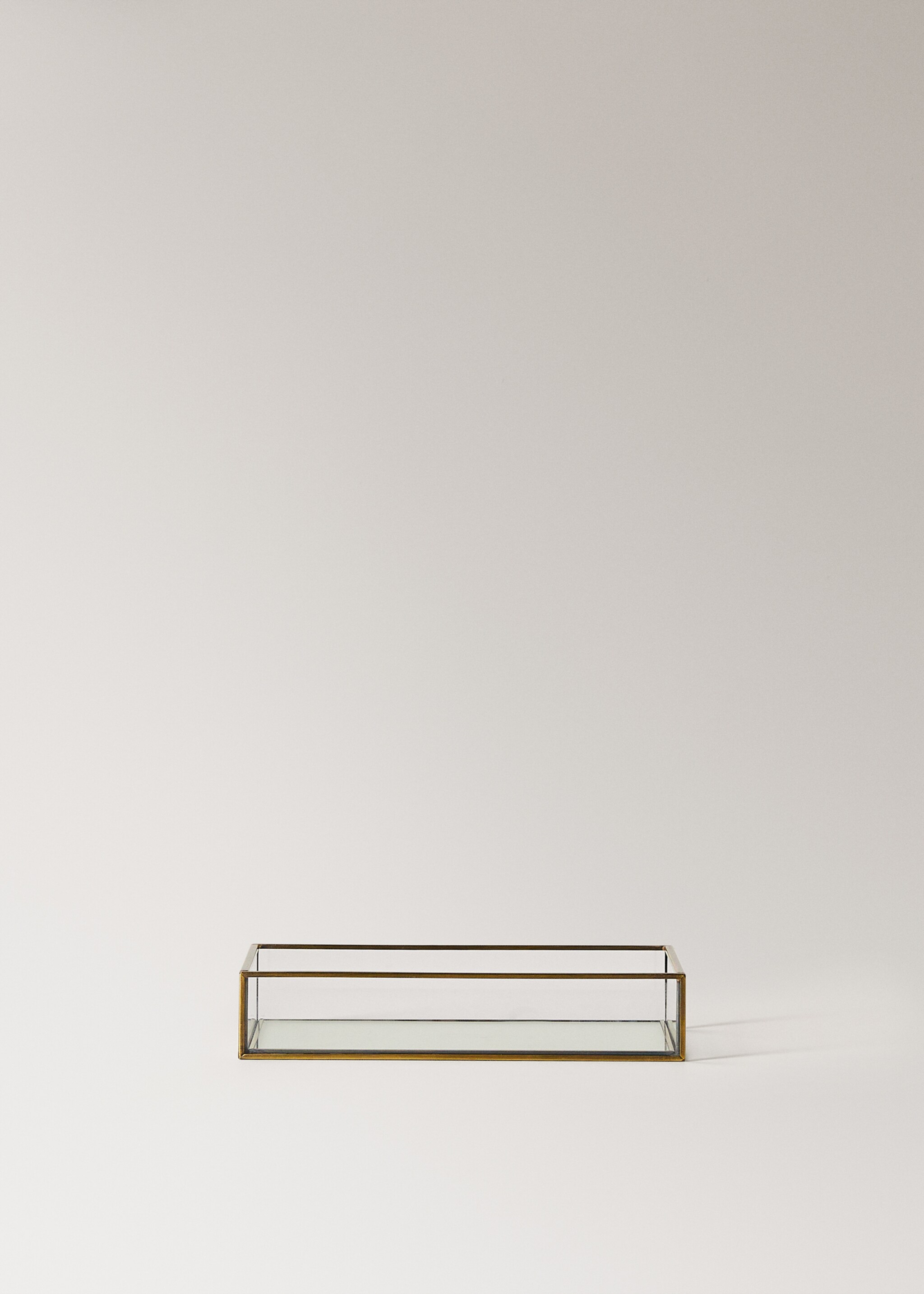 Small glass embossed decorative tray - Article without model, Gold. Ref: 27052904-00.