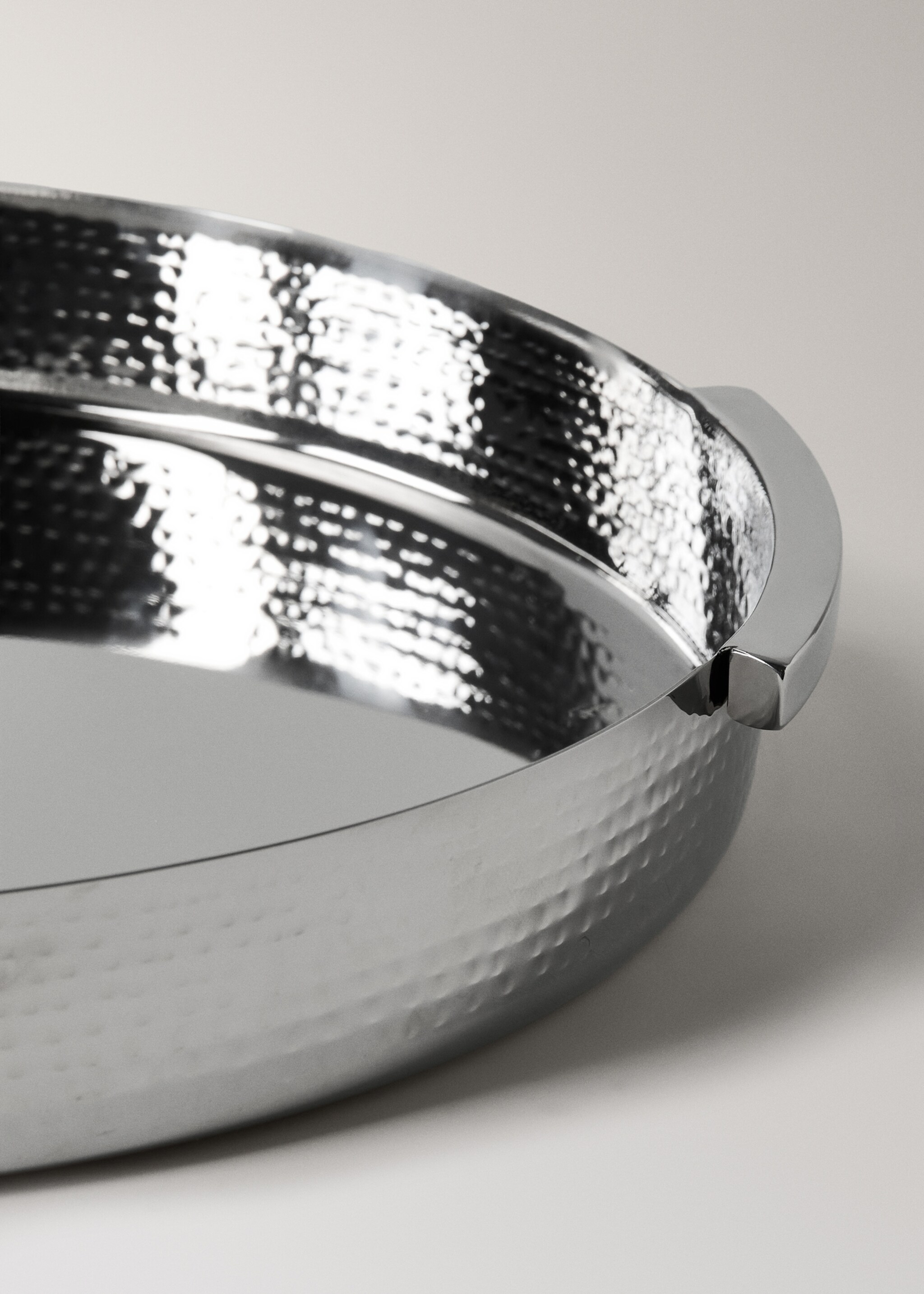 Decorative metal tray - Details of the article 1, Silver. Ref: 27052905-00.