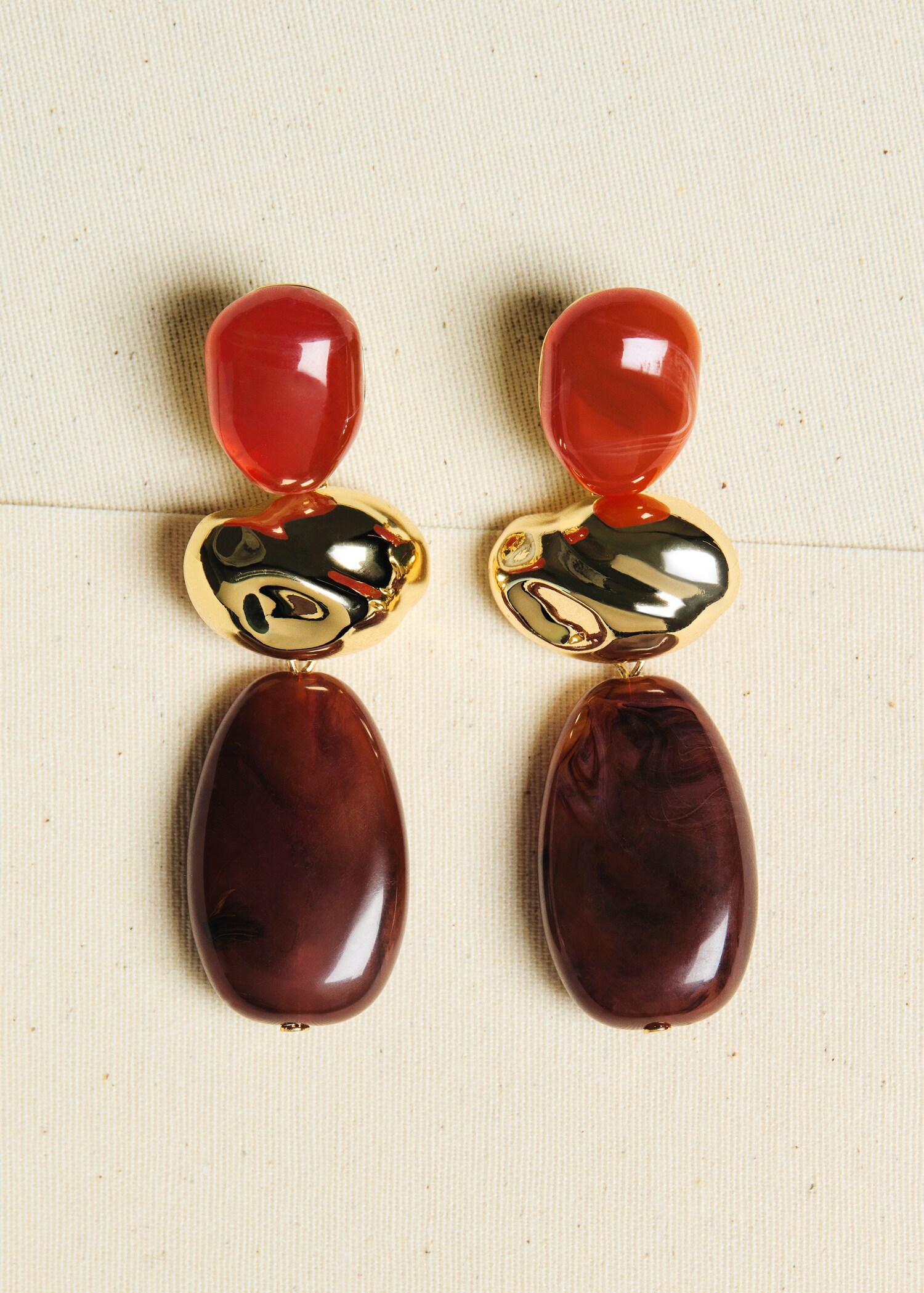 Boucles d'oreilles pendantes combinées en résine - Détail de l'article 6