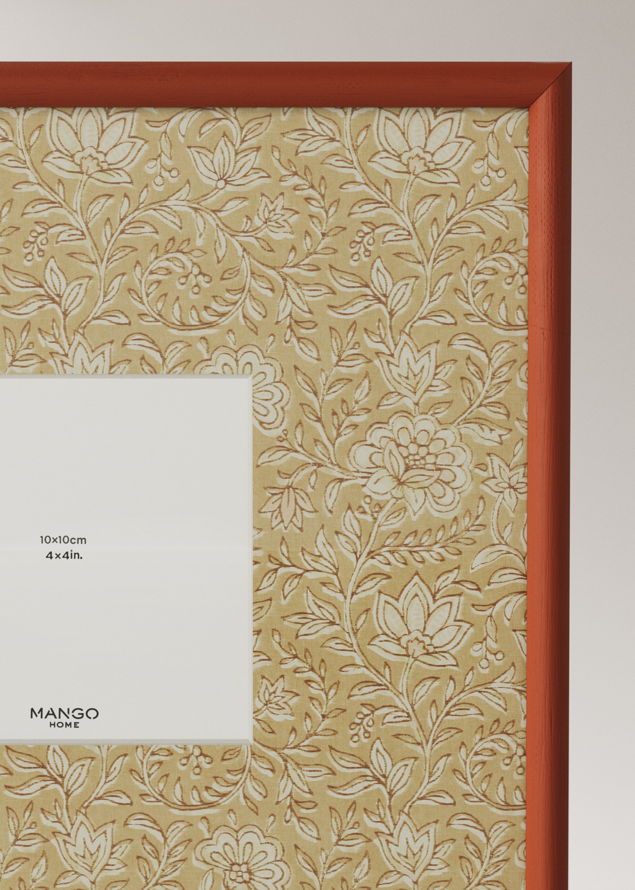 Large floral print contrast photo frame - Details of the article 1, Orange. Ref: 27052936-00.