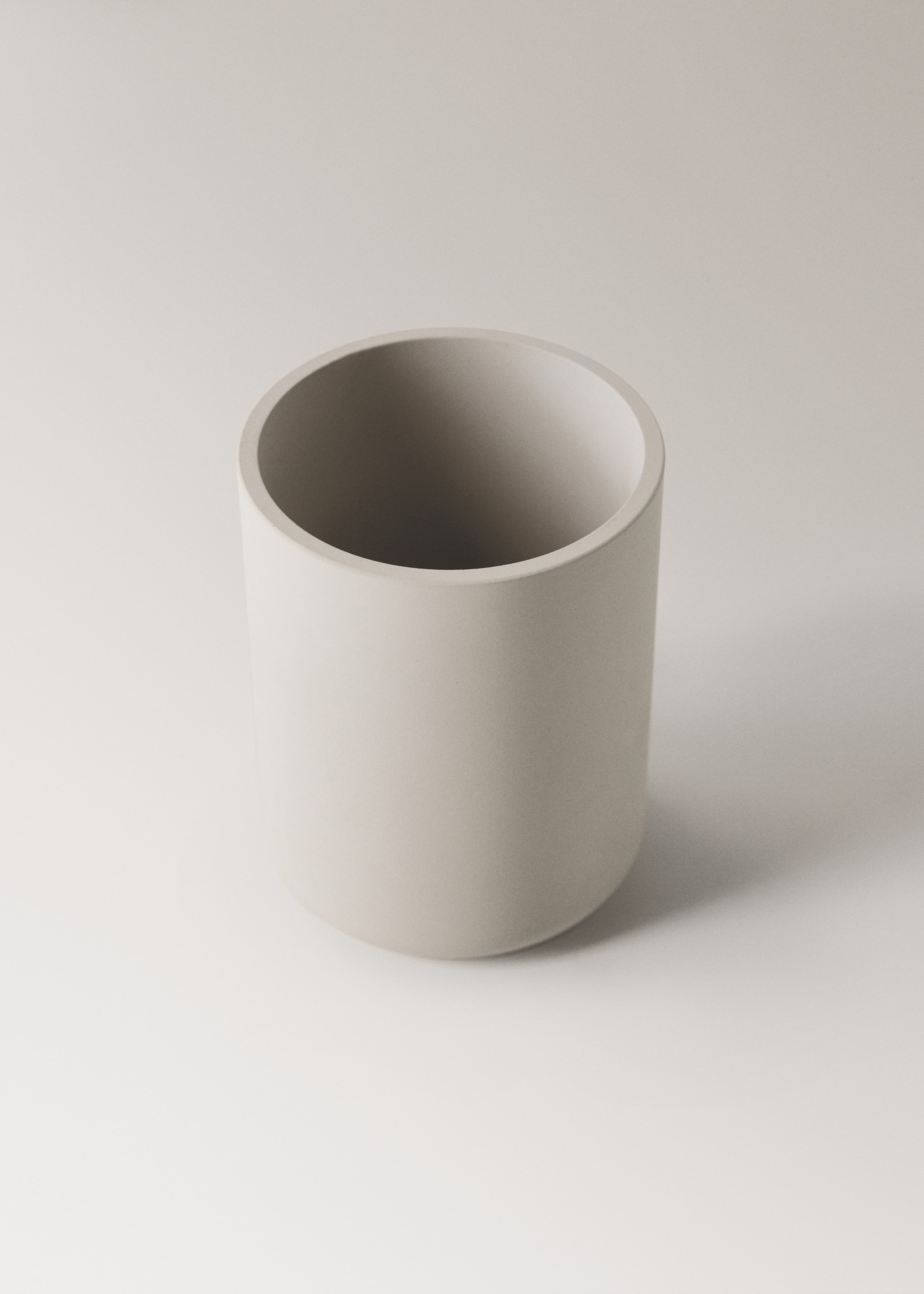 Got raspall dents resina - Detall de l'article 1, Cru. Ref: 27053282-00.