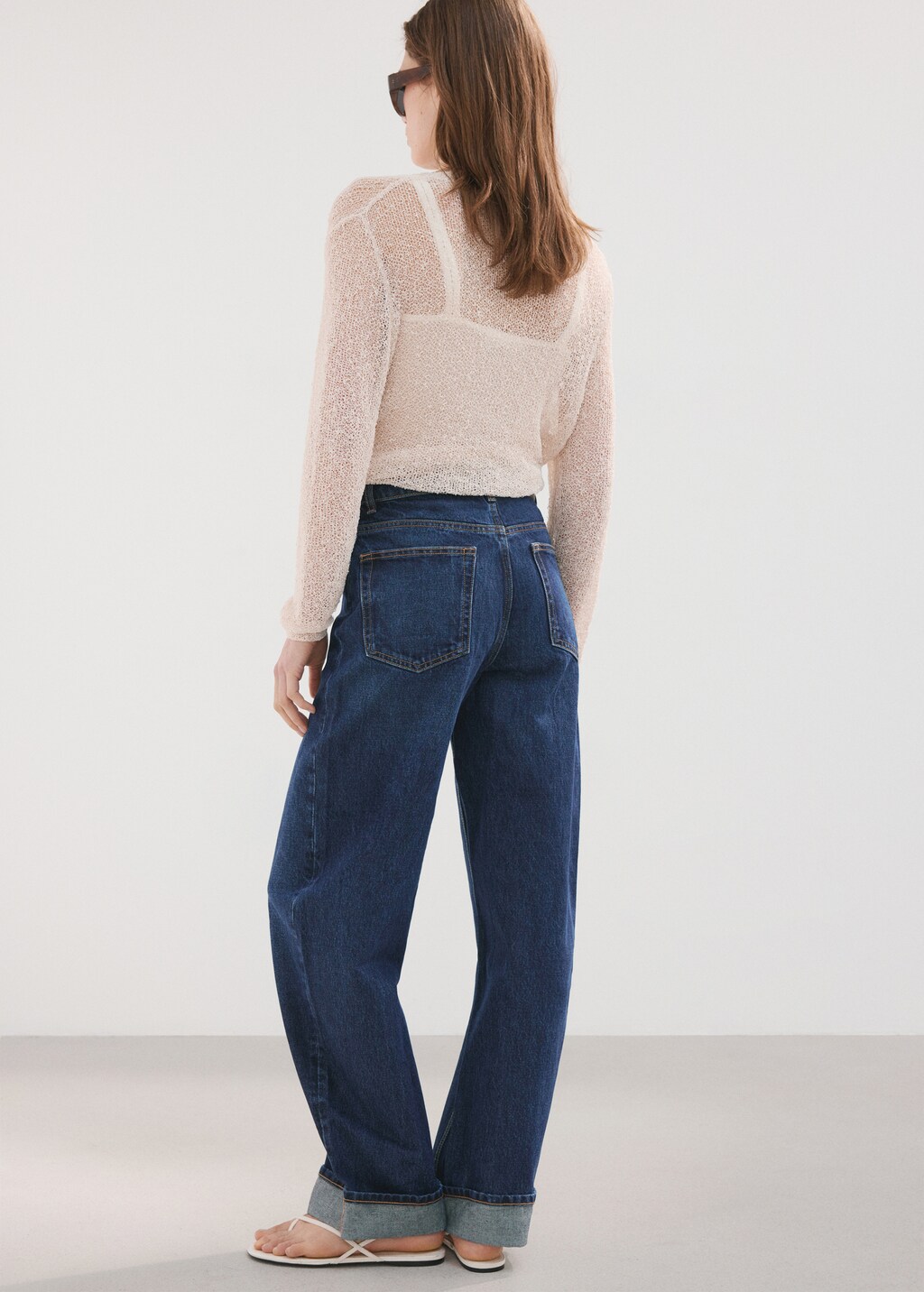 Balloon jeans with cuffed hem - image 5