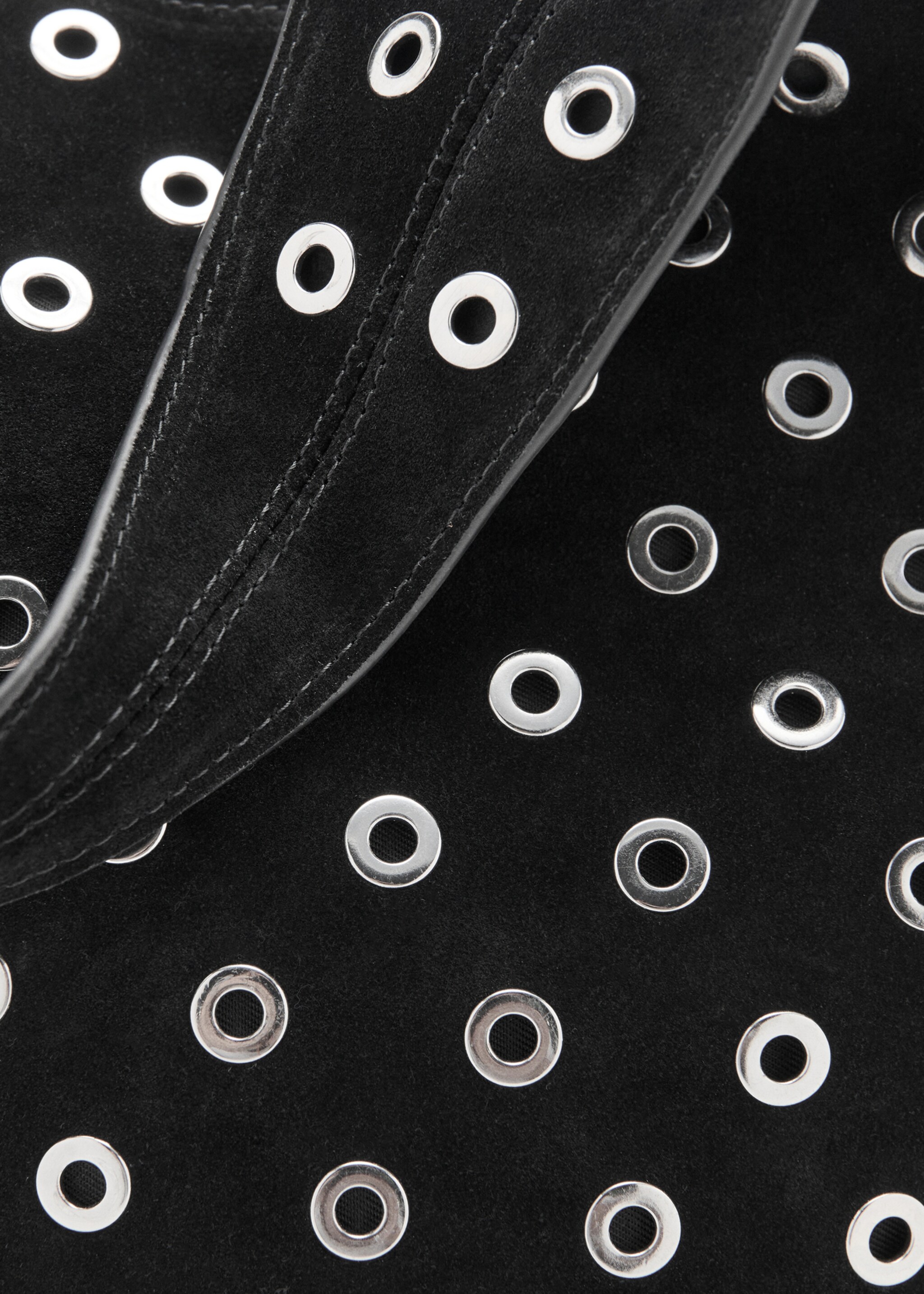 Leather drawstring bag with eyelets - Details of the article 3, Black. Ref: 27053304-00.