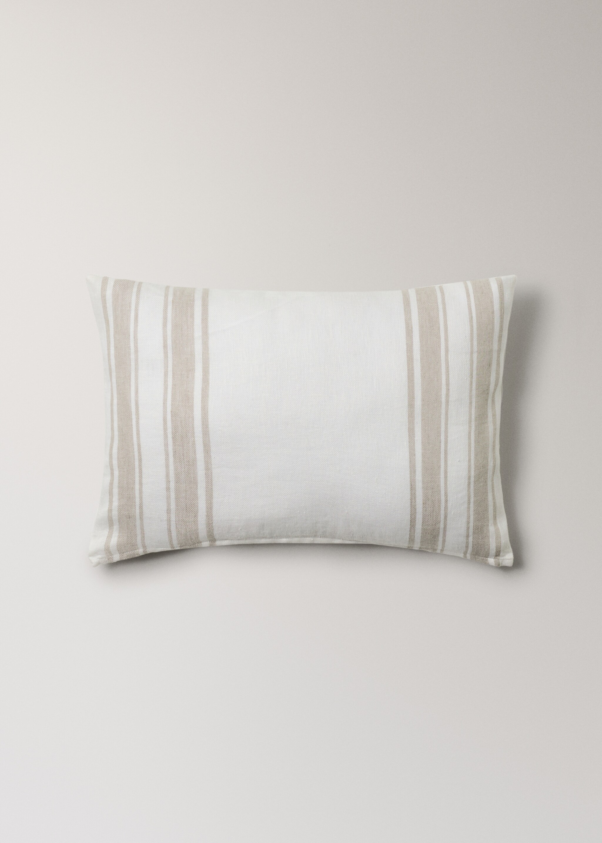 Kissenbezug aus Leinen mit Streifen und Reißverschlussdetail, 40 x 60 cm - Artikel ohne Model, Sandfarben. Ref: 27053305-00.