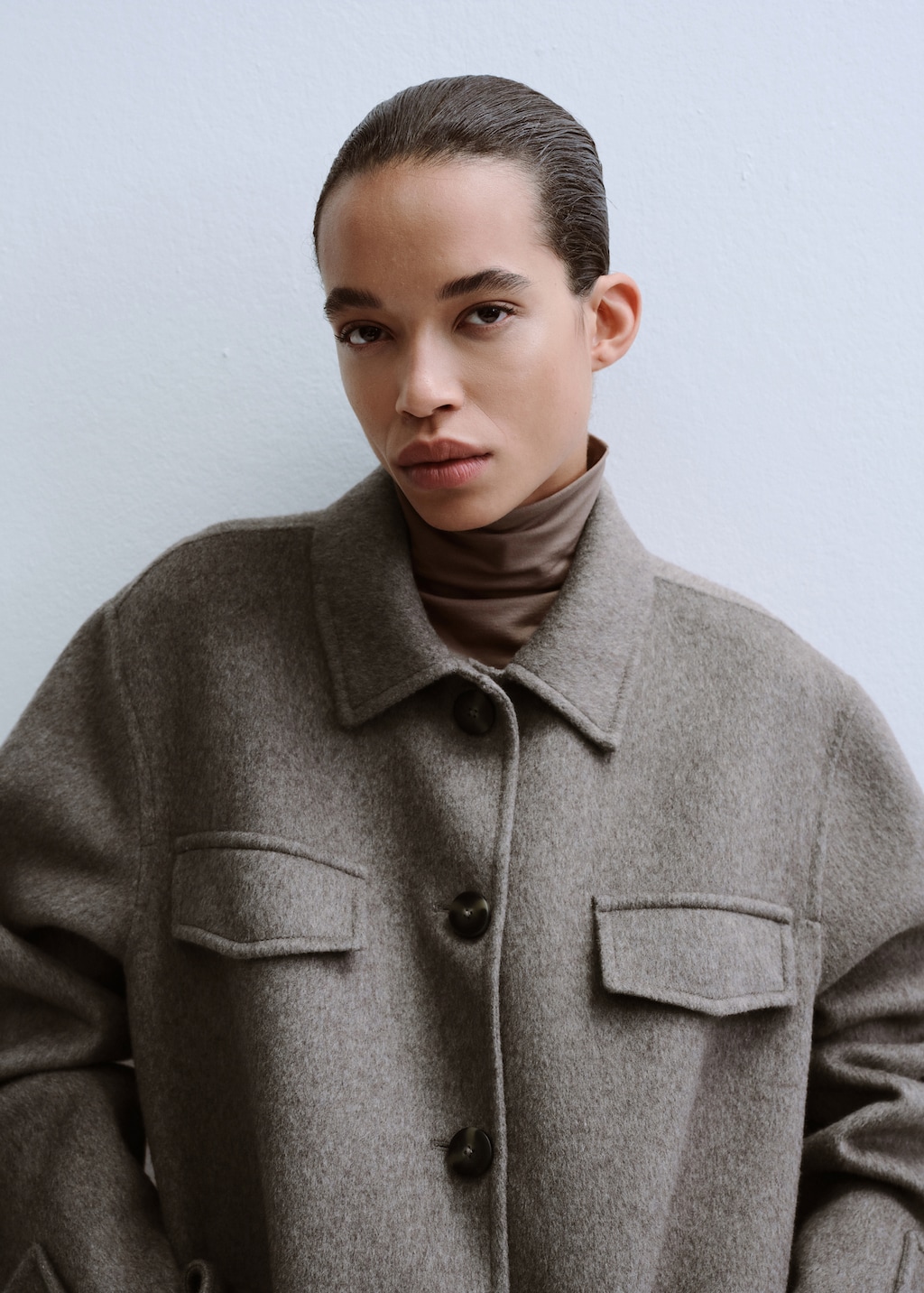 Wool jacket with pockets