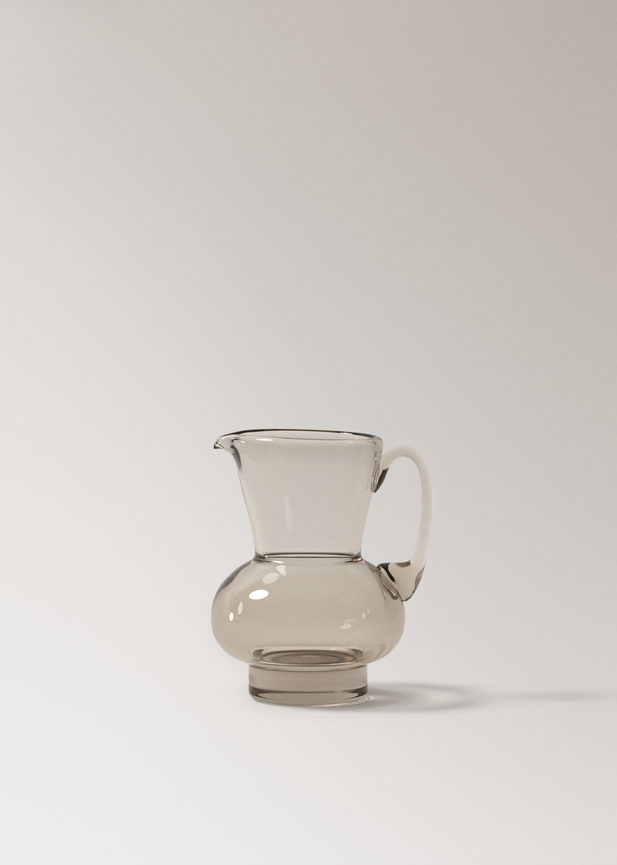 Glass jug with handle - Article without model, Mink Grey. Ref: 27053311-00.
