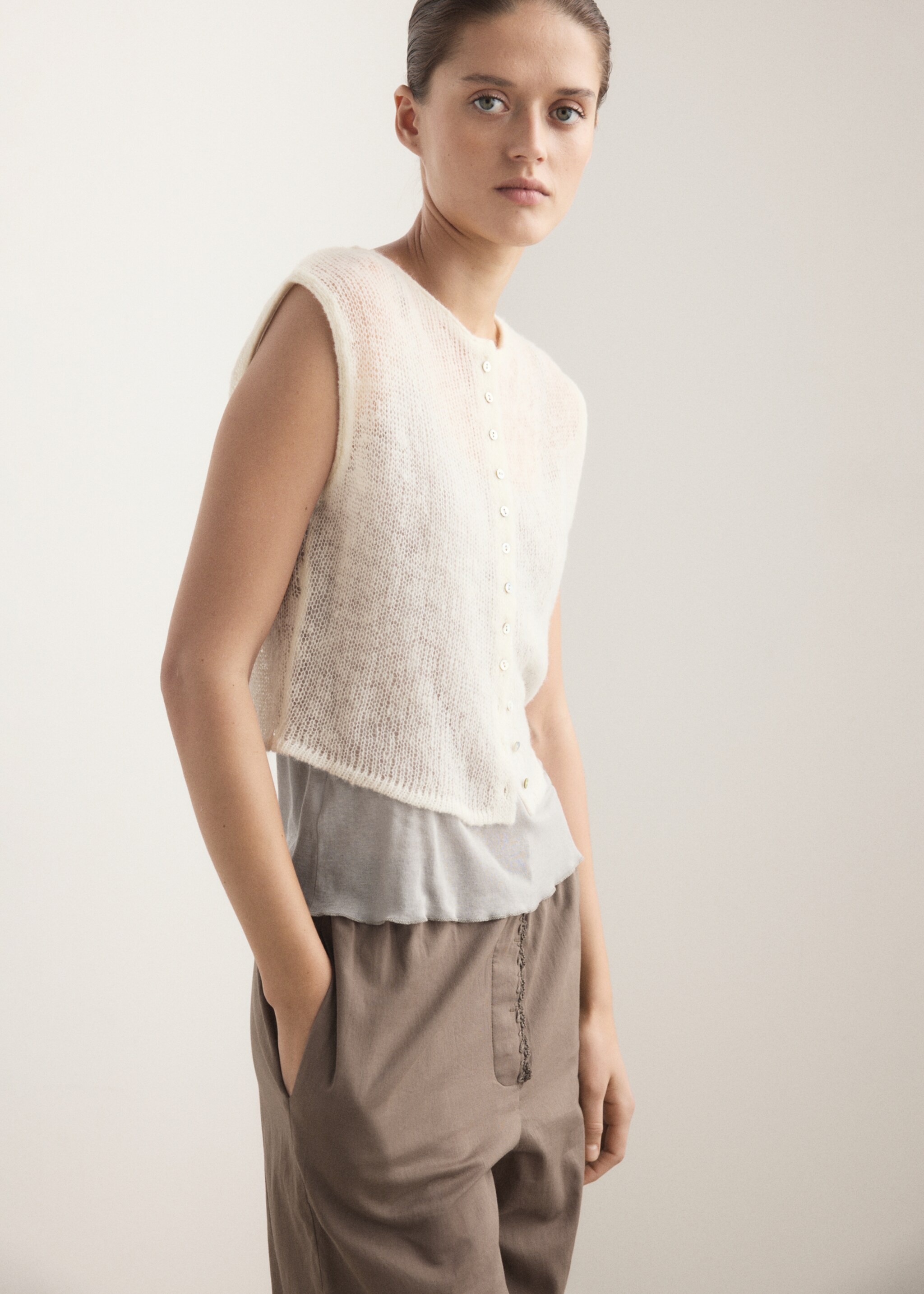 Open-knit wool top - Details of the article 2, Off White. Ref: 27053314-00.
