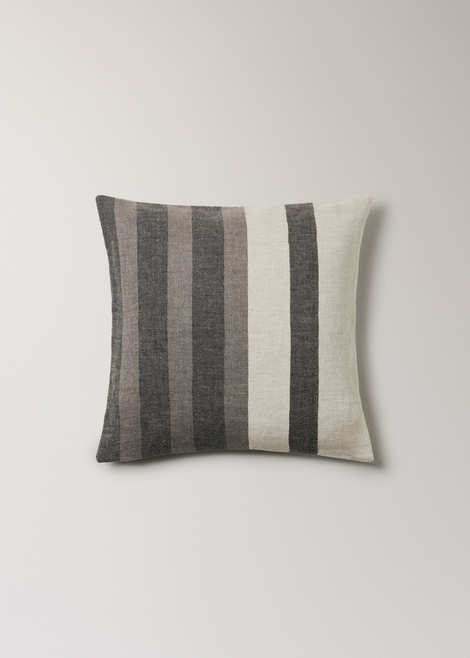 Linen striped cushion cover 50x50 cm - Article without model