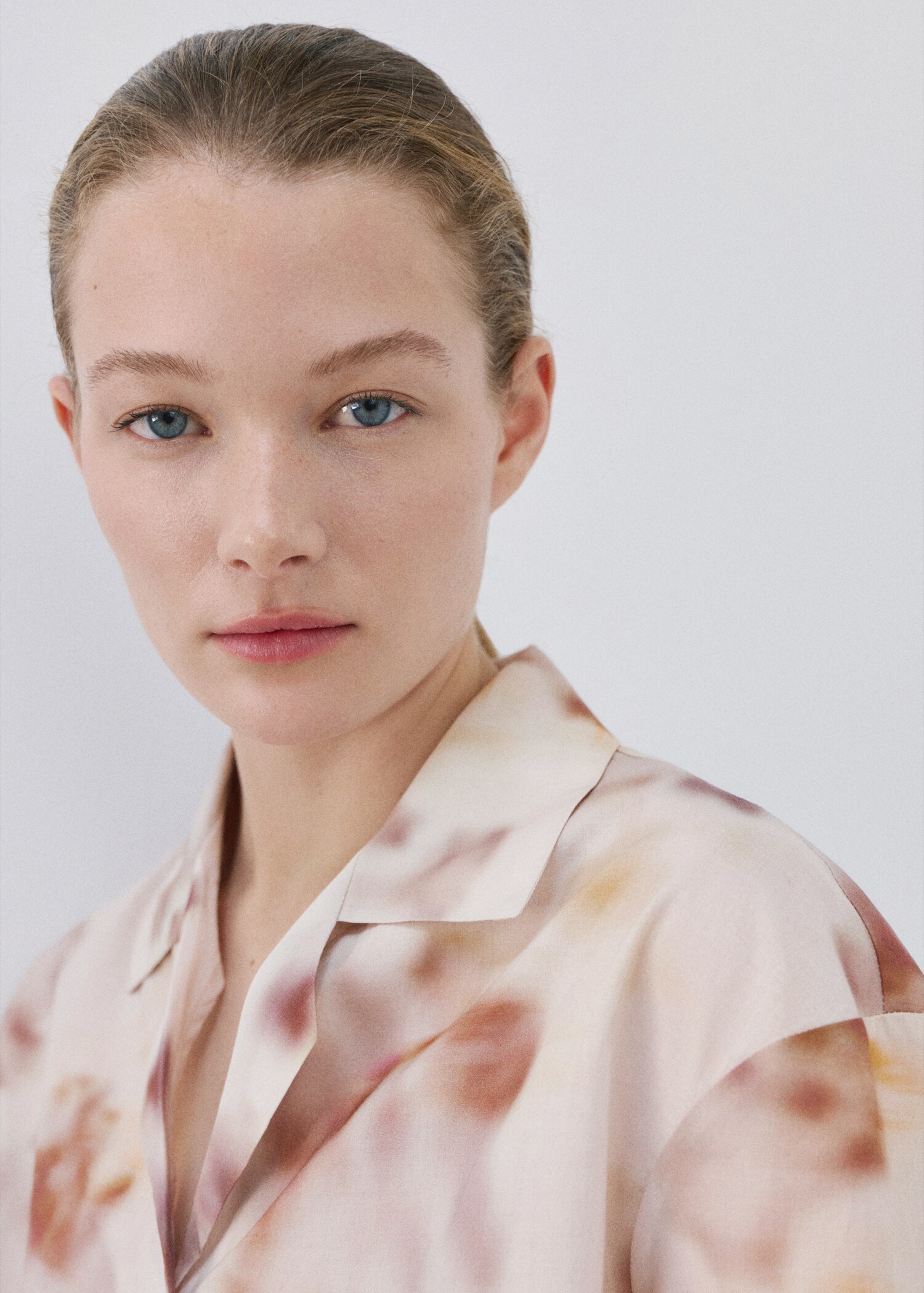 Floral-print cotton pyjama top - Details of the article 1