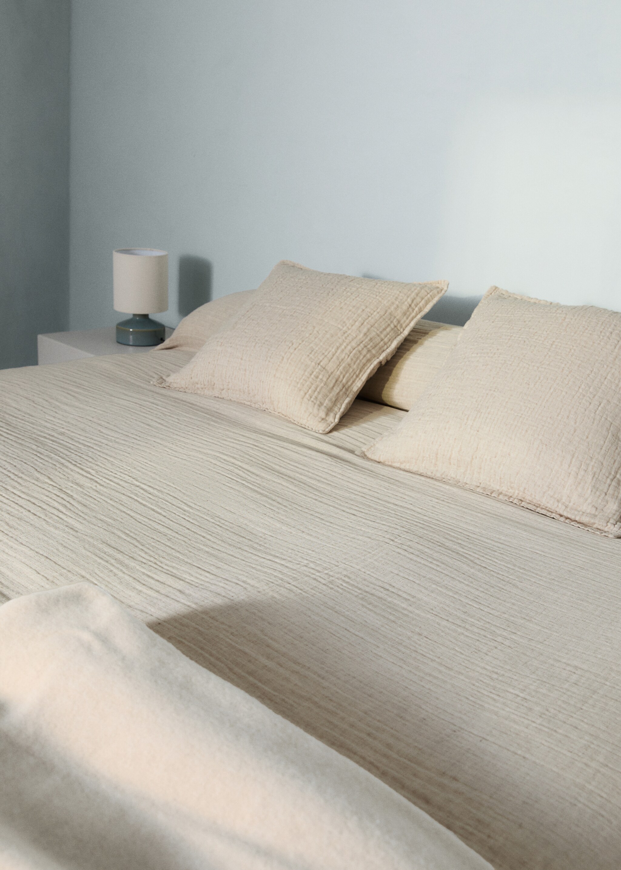 Linen cotton melange bedspread for Bed 180/200 cm - Details of the article 7, Medium Brown. Ref: 27053334-00.
