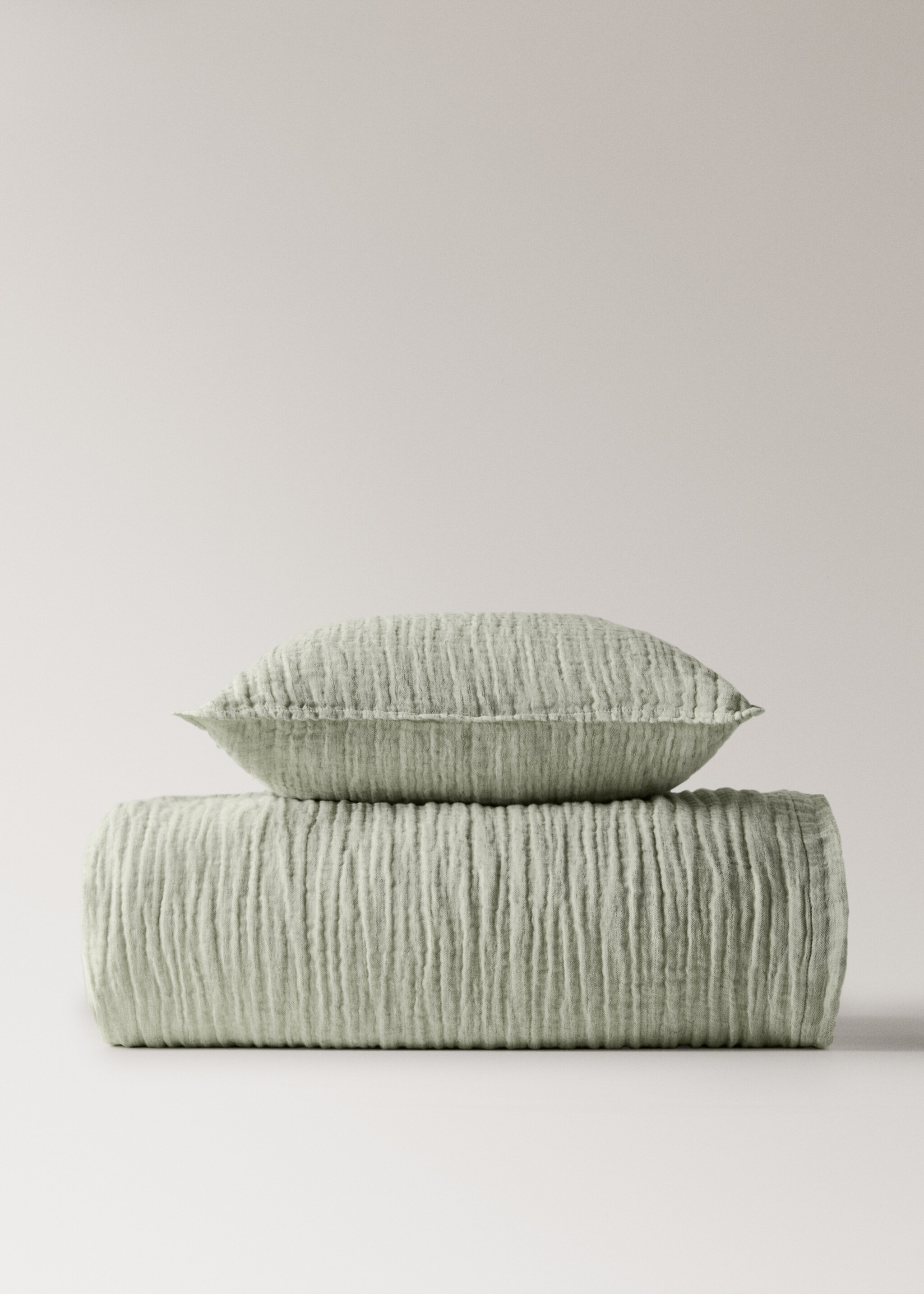 Linen cotton melange bedspread for Bed 180/200 cm - Details of the article 3, Pastel Green. Ref: 27053334-00.