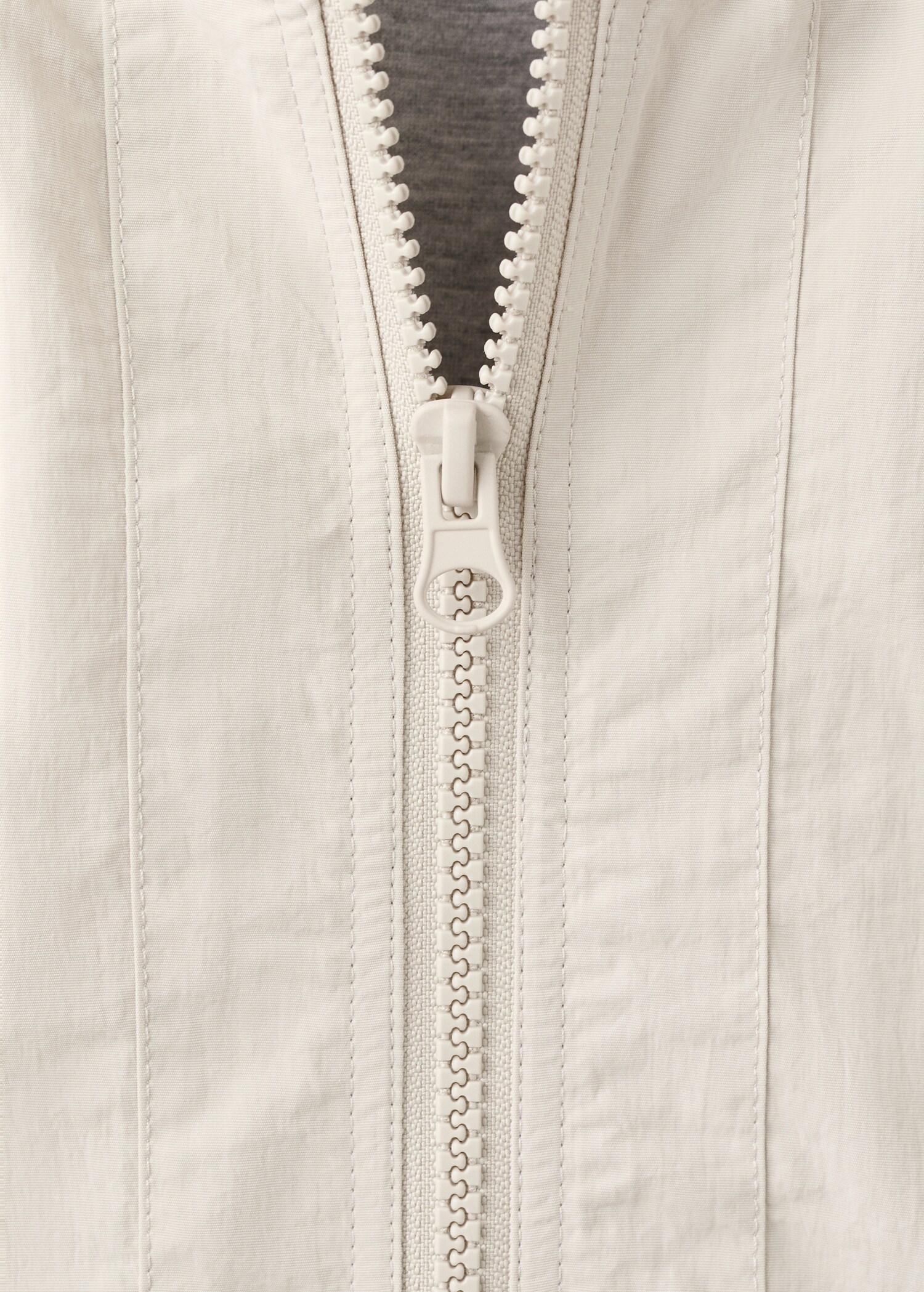 Parca caputxa - Detall de l'article 8