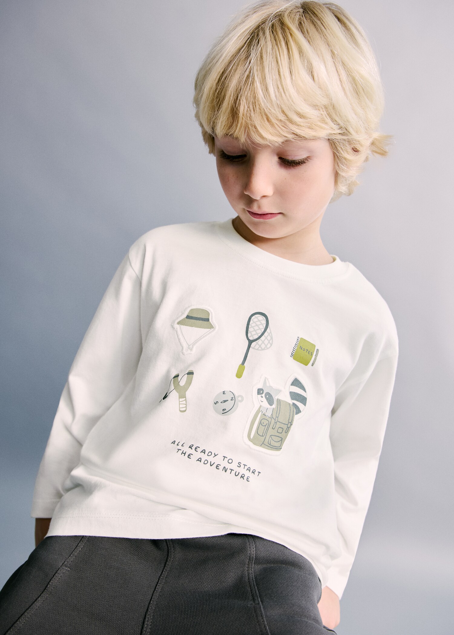 Embroidered detail print t-shirt - Medium plane