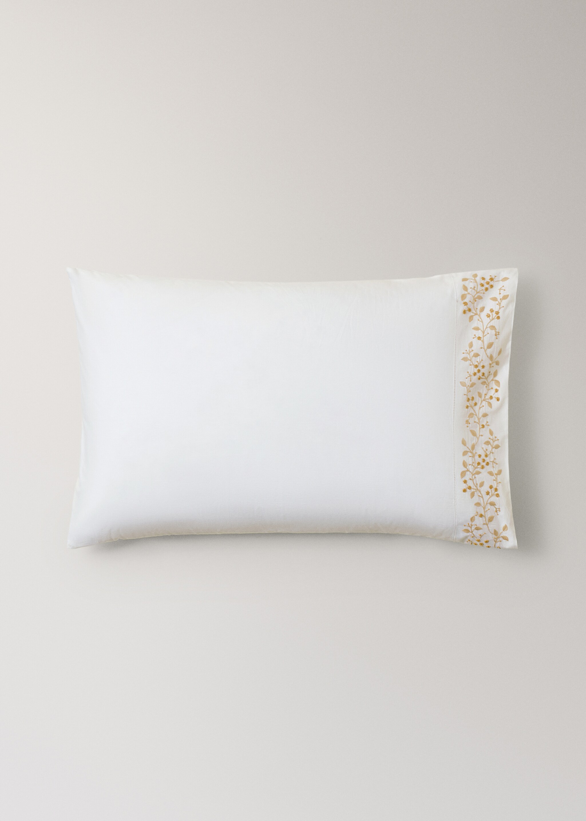 Cotton percale pillowcase with embroidered flowers 50x75 cm - Article without model, Pastel Orange. Ref: 27053721-00.