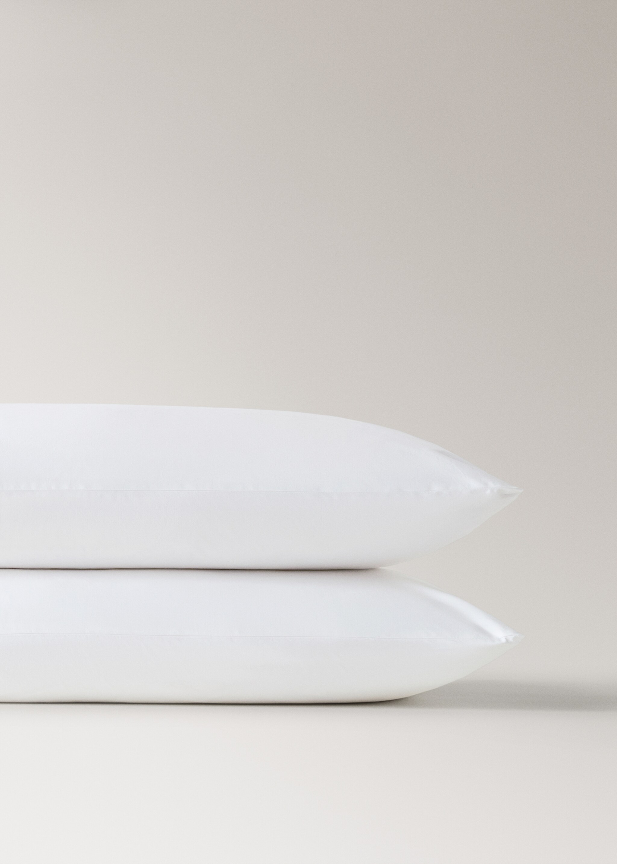 Cotton percale pillowcase with embroidered flowers 50x75 cm - Details of the article 1, Pastel Orange. Ref: 27053721-00.