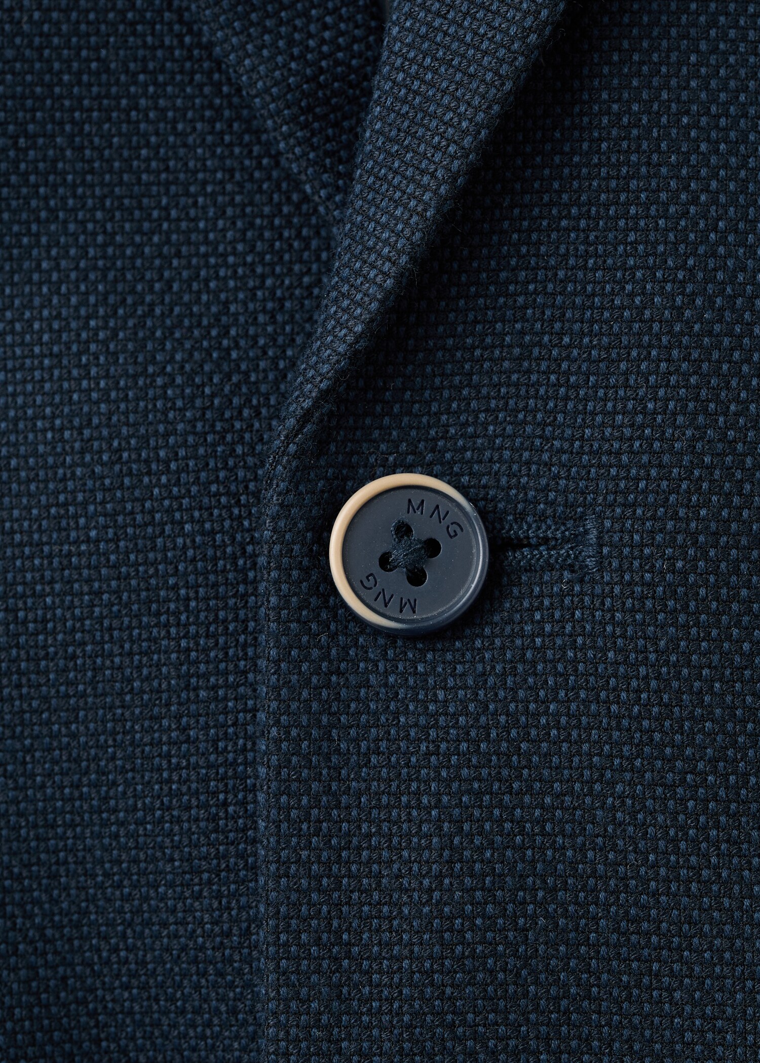 Classic suit jacket - Details of the article 8