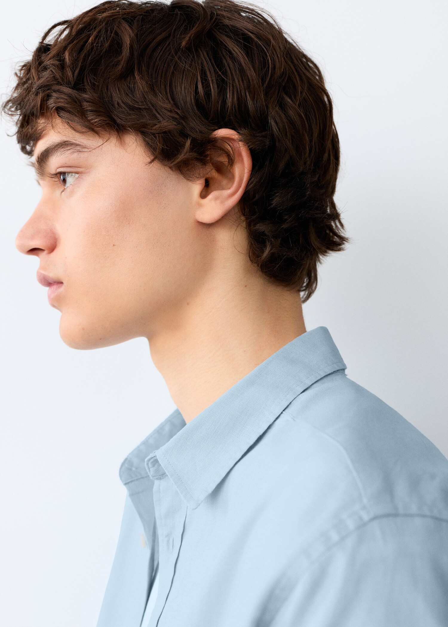 Button linen shirt - Details of the article 1