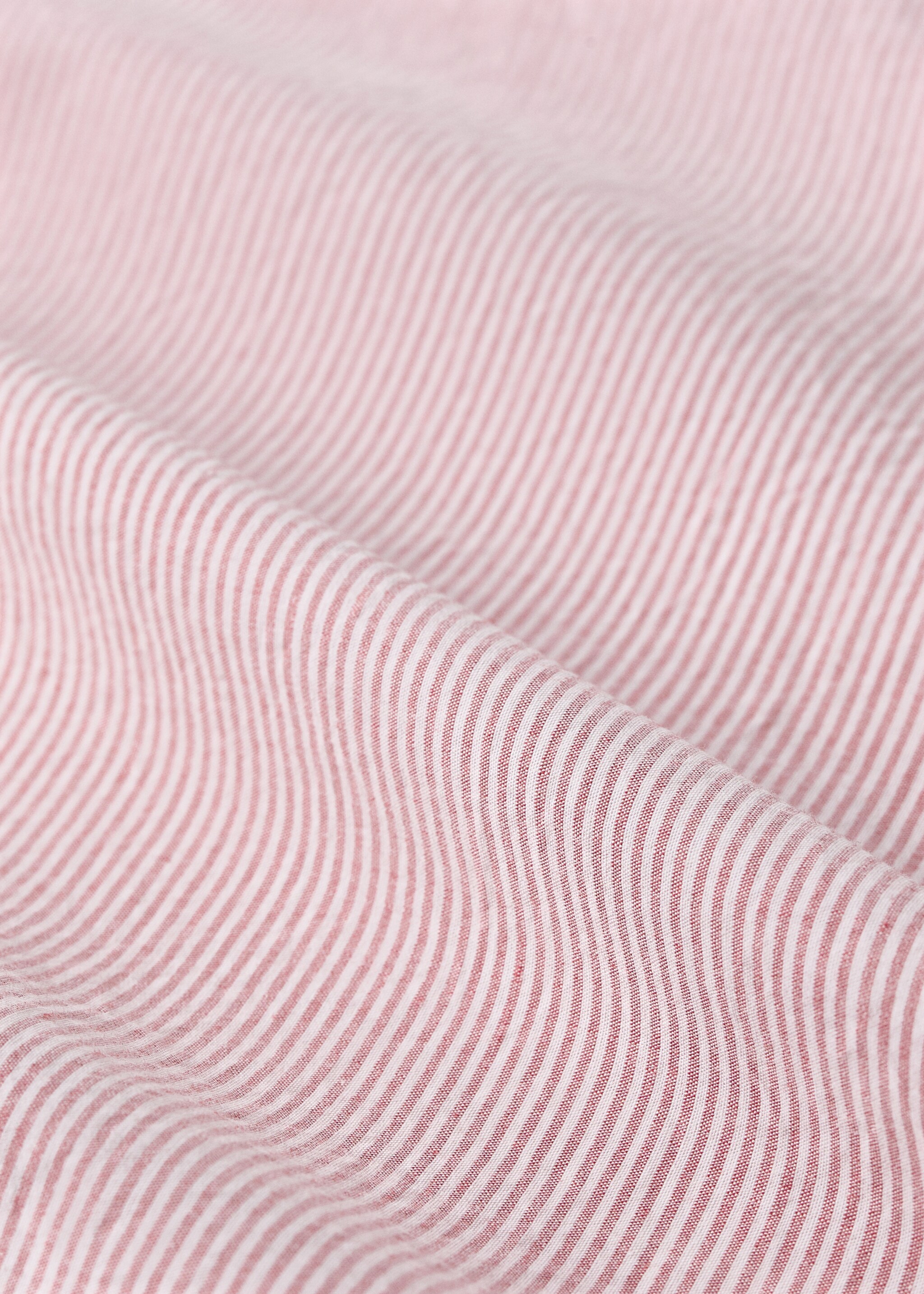 Cot bed duvet cover with fine striped yarn-dyed cotton - Details of the article 3, Grapefruit. Ref: 27054057-00.