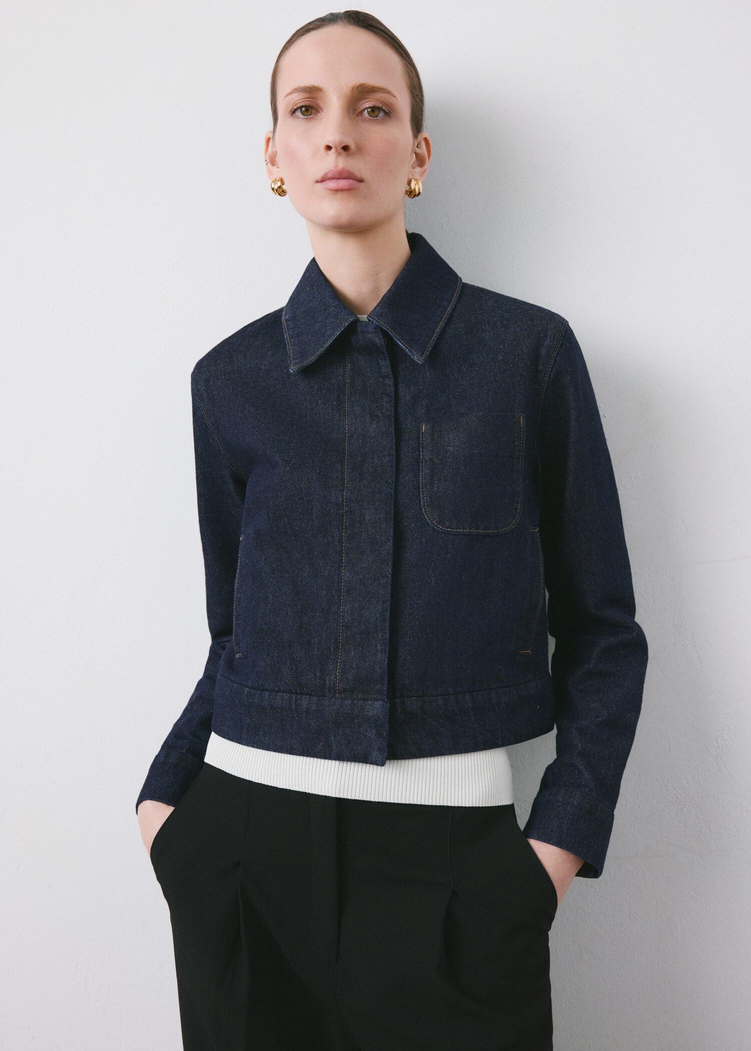 Fitted denim jacket with pockets - Medium plane