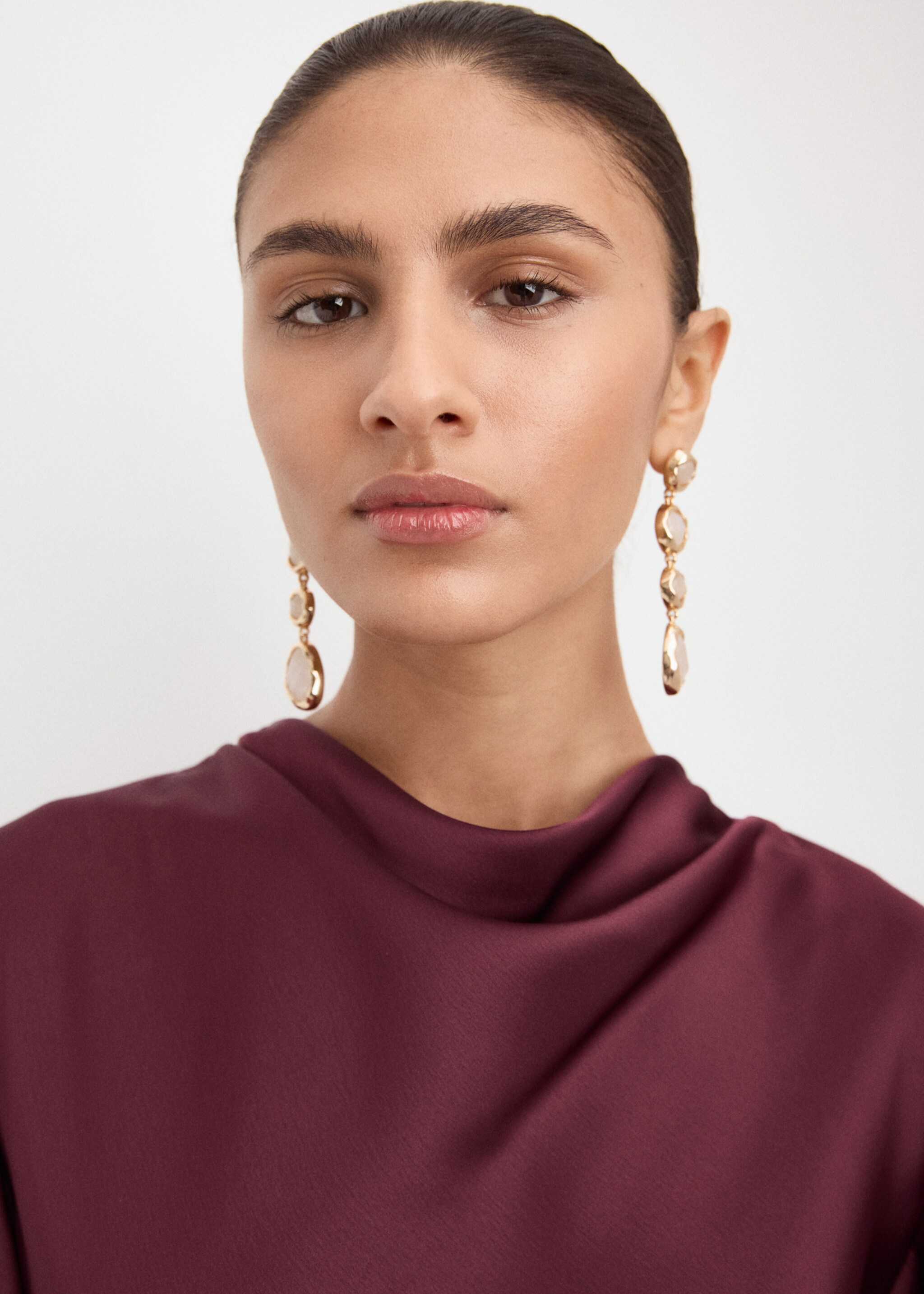 Draped neck satin dress - Details of the article 1, Maroon. Ref: 27054076-00.