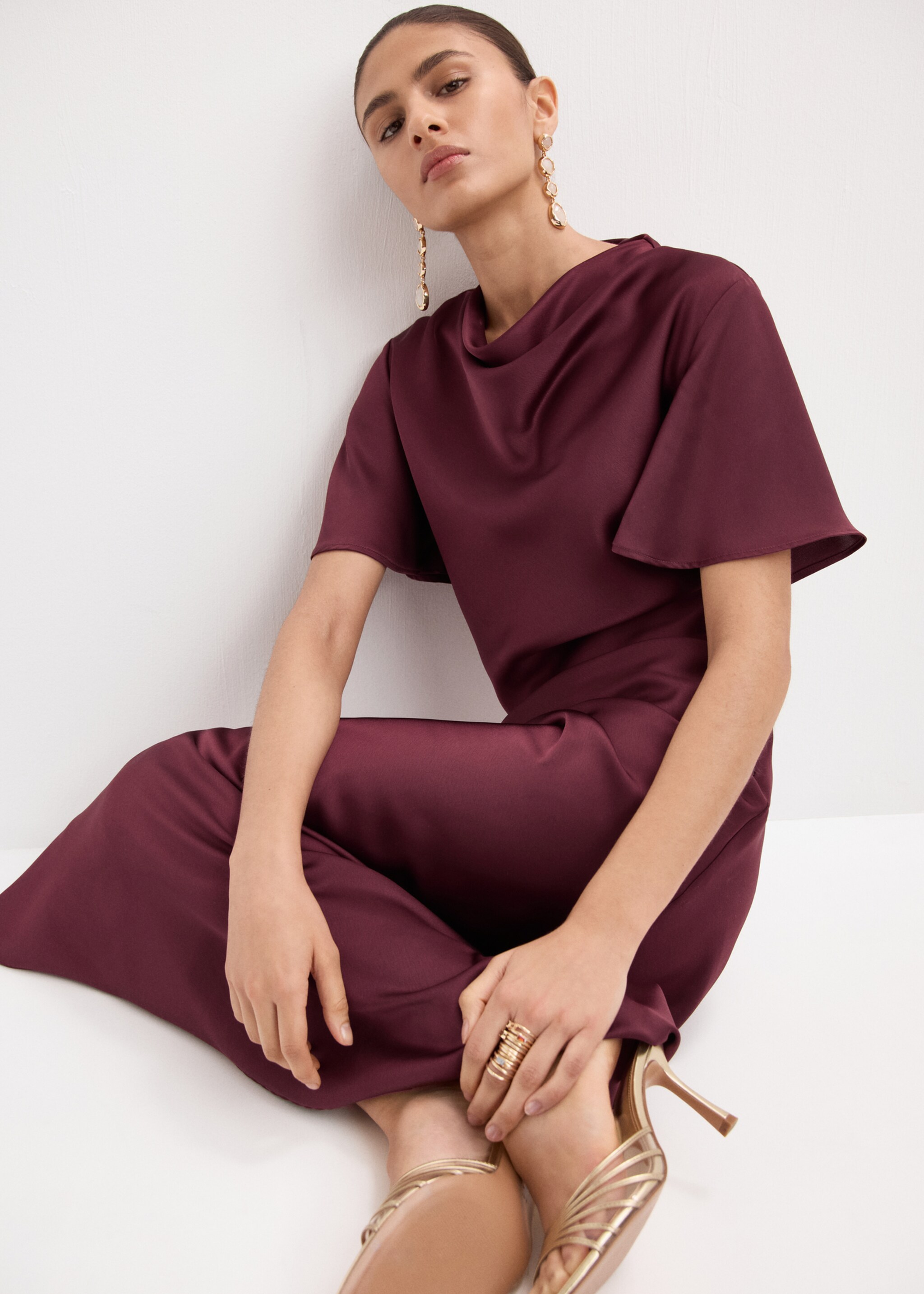 Draped neck satin dress - Details of the article 2, Maroon. Ref: 27054076-00.