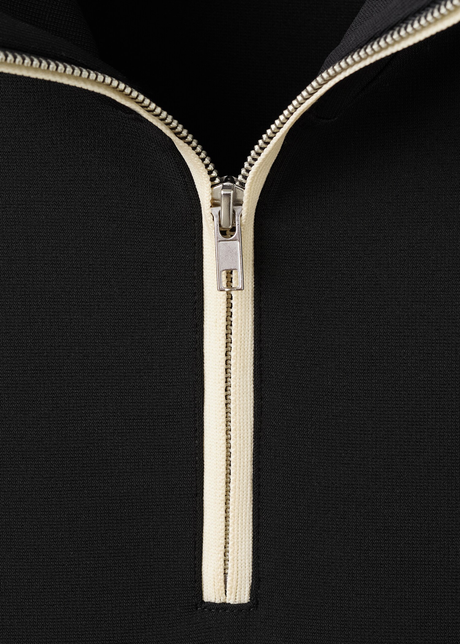 Turtleneck sweatshirt with zip - Details of the article 8