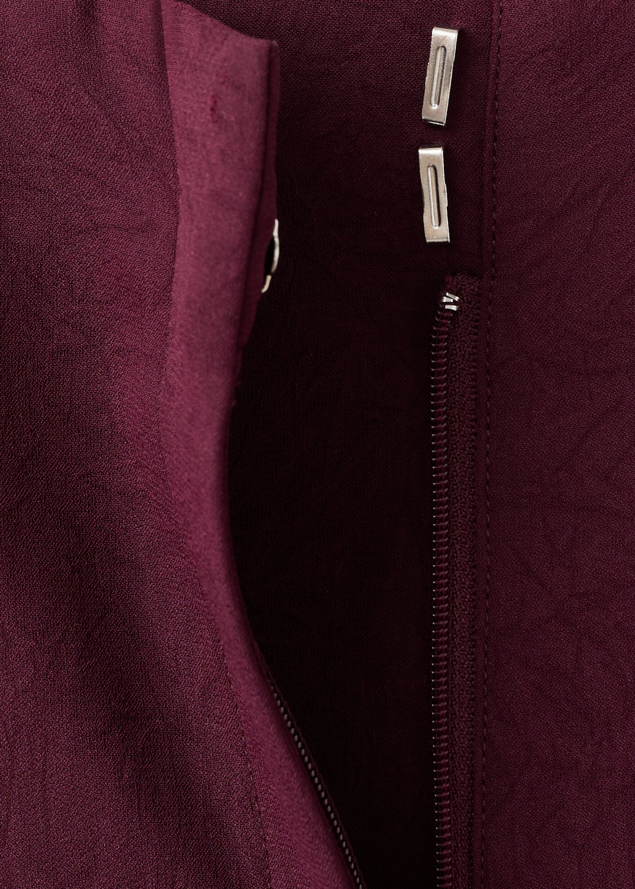 Contrast stripe straight trousers - Details of the article 8, Ecru. Ref: 27054080-00.