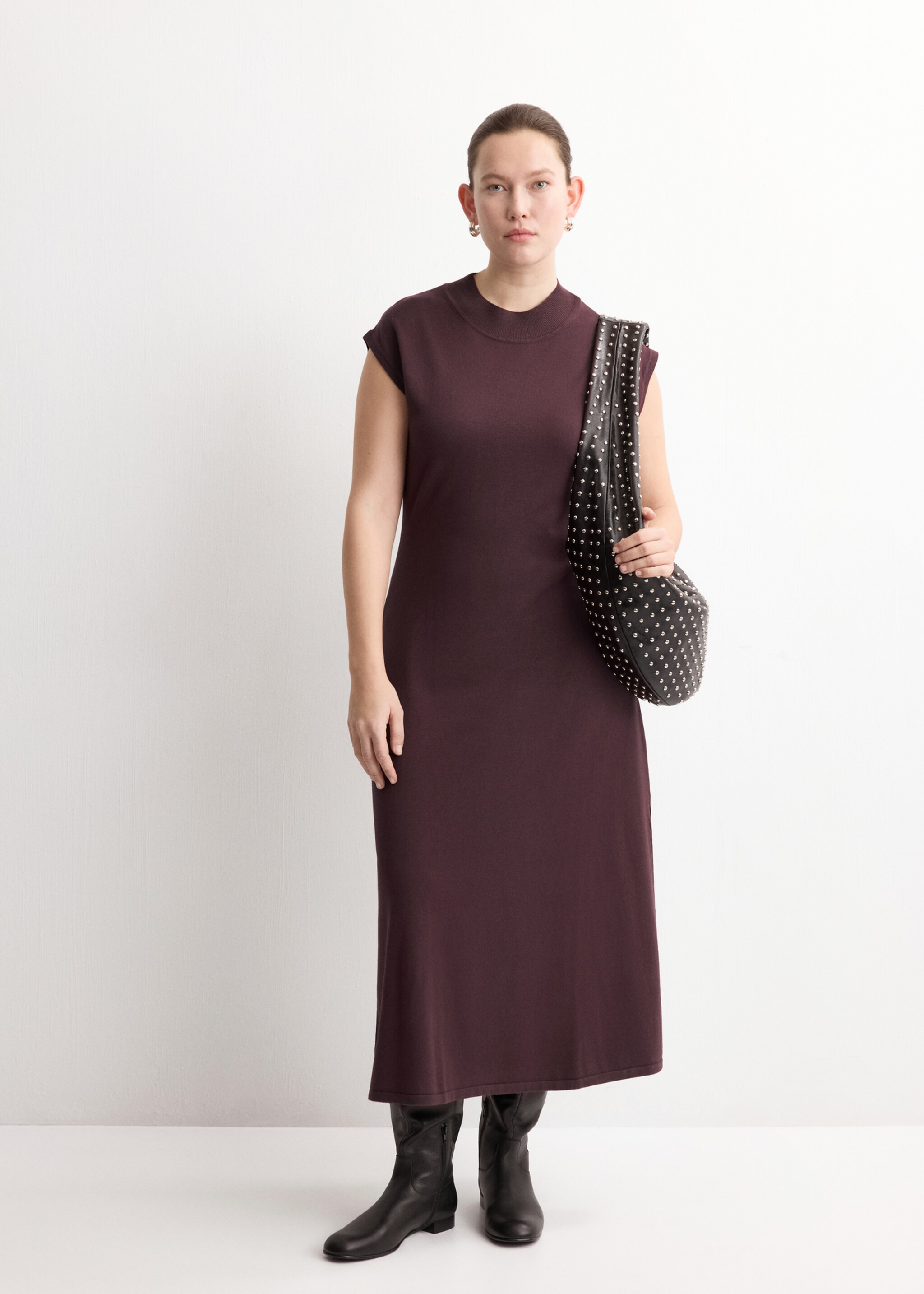 Perkins-neck knitted dress - Details of the article 3, Chocolate. Ref: 27054084-00.