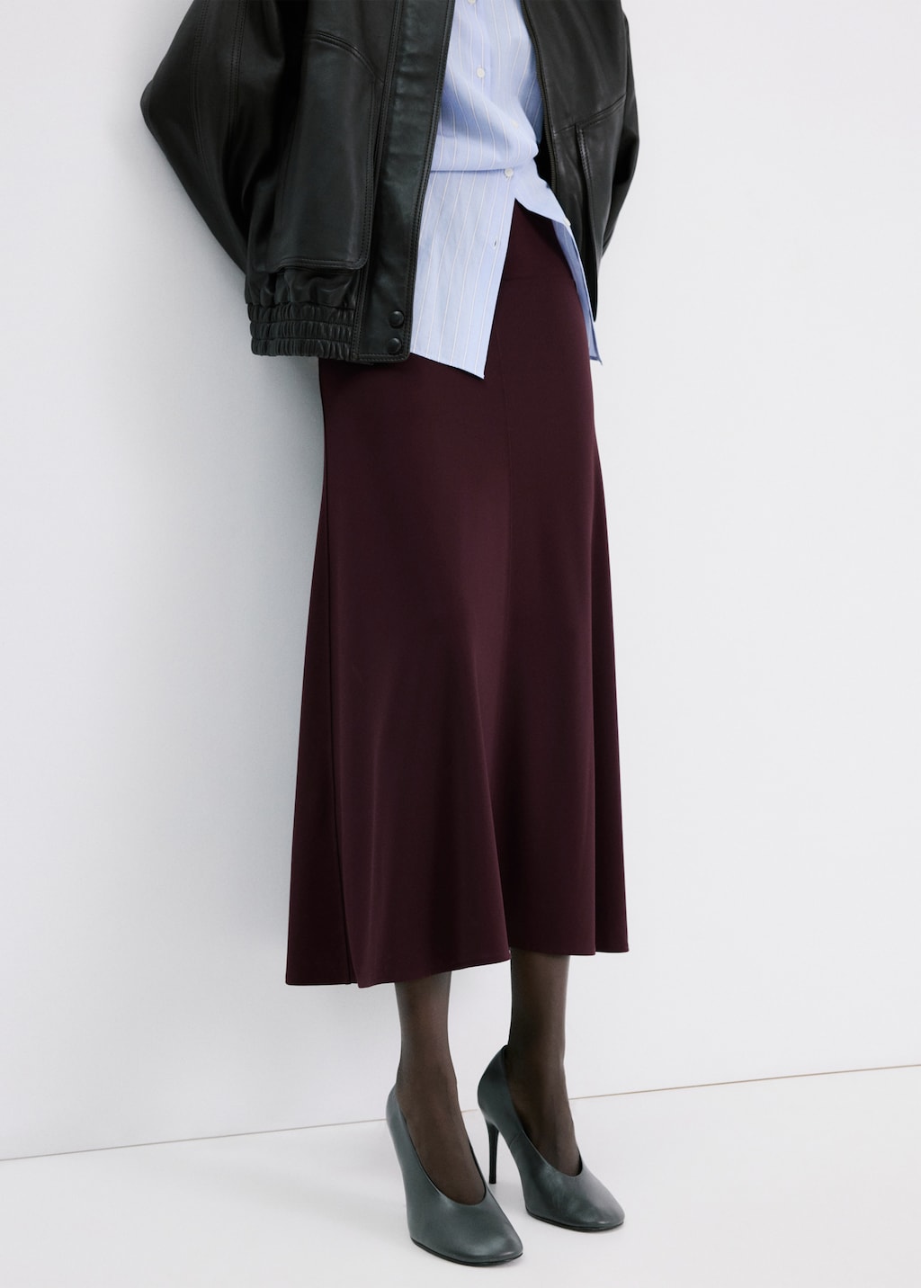 Fine knit midi skirt