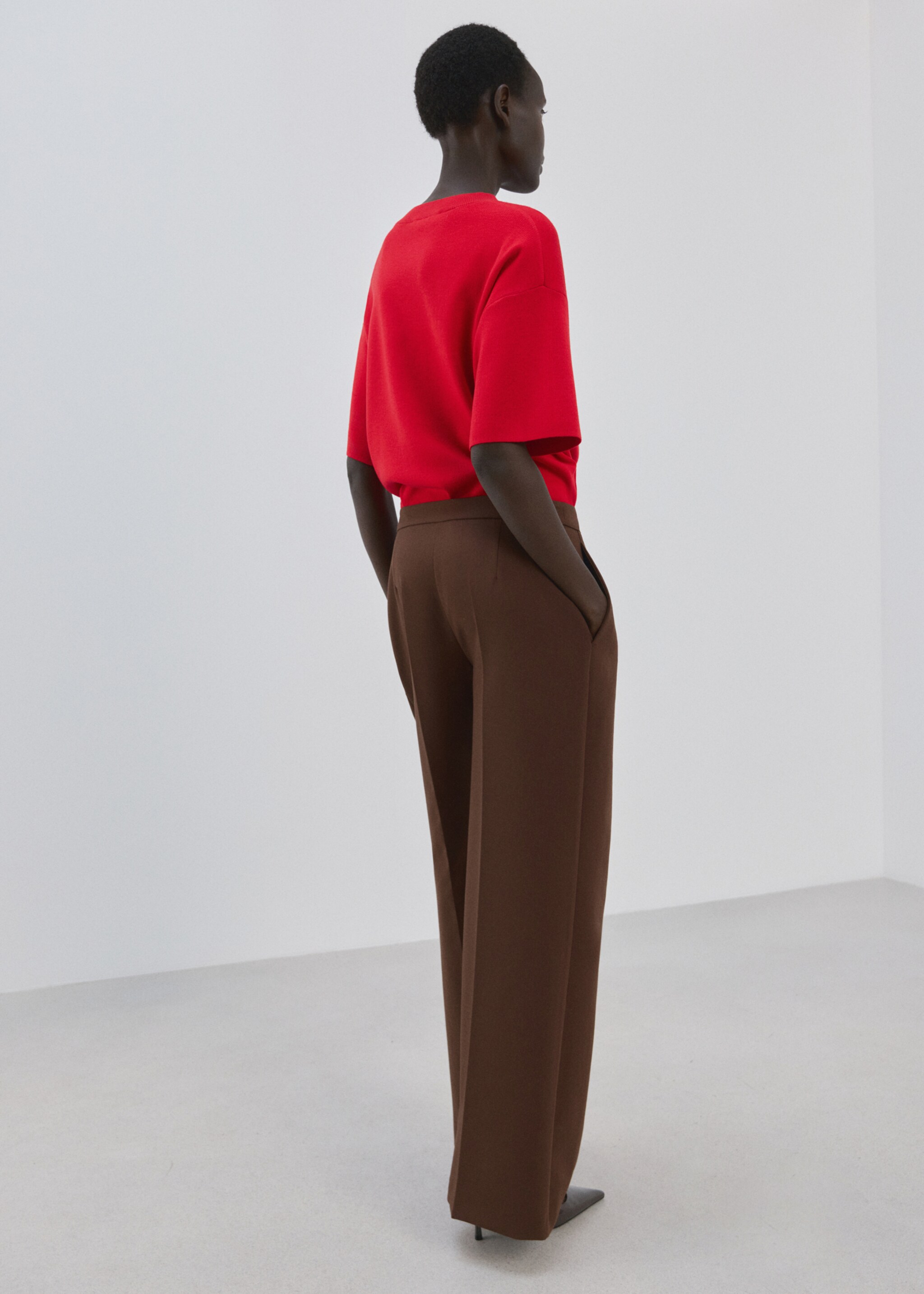 Oversize short sleeve sweater - Reverse of the article, Red. Ref: 27054089-00.