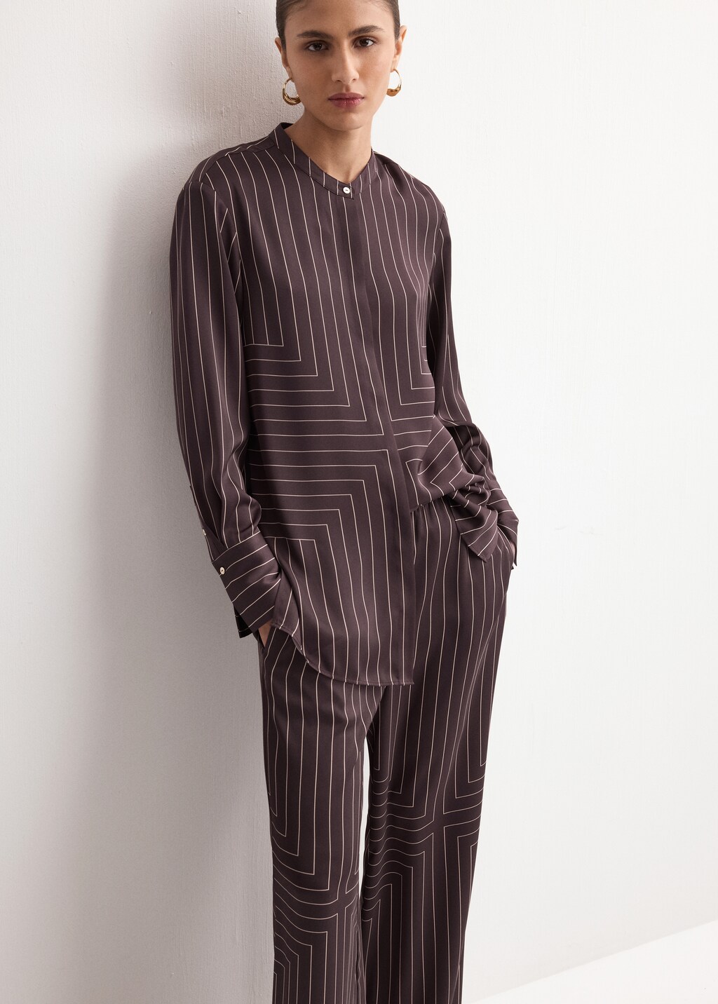 Geometric-print satin pants - image 4
