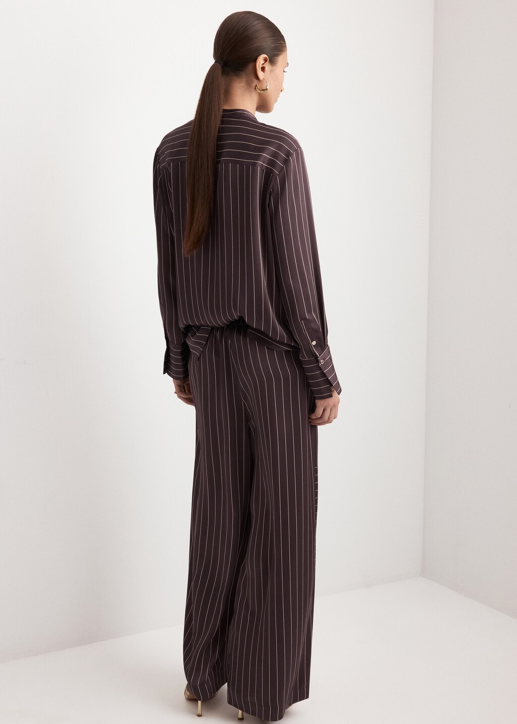 Geometric-print satin pants - image 3