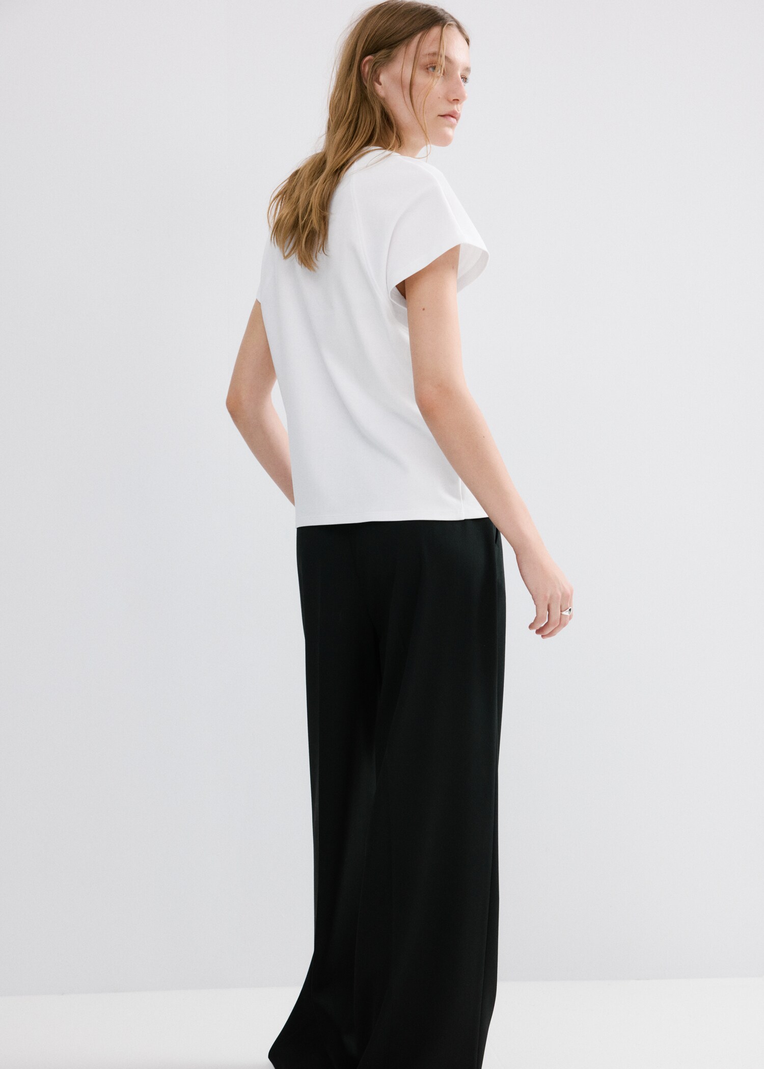 Kurzärmliges Baumwoll-T-Shirt - Rückseite des Artikels