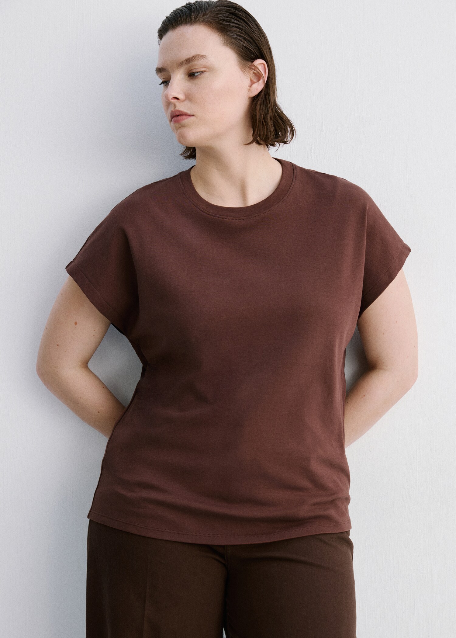 Short-sleeved cotton t-shirt - Details of the article 5