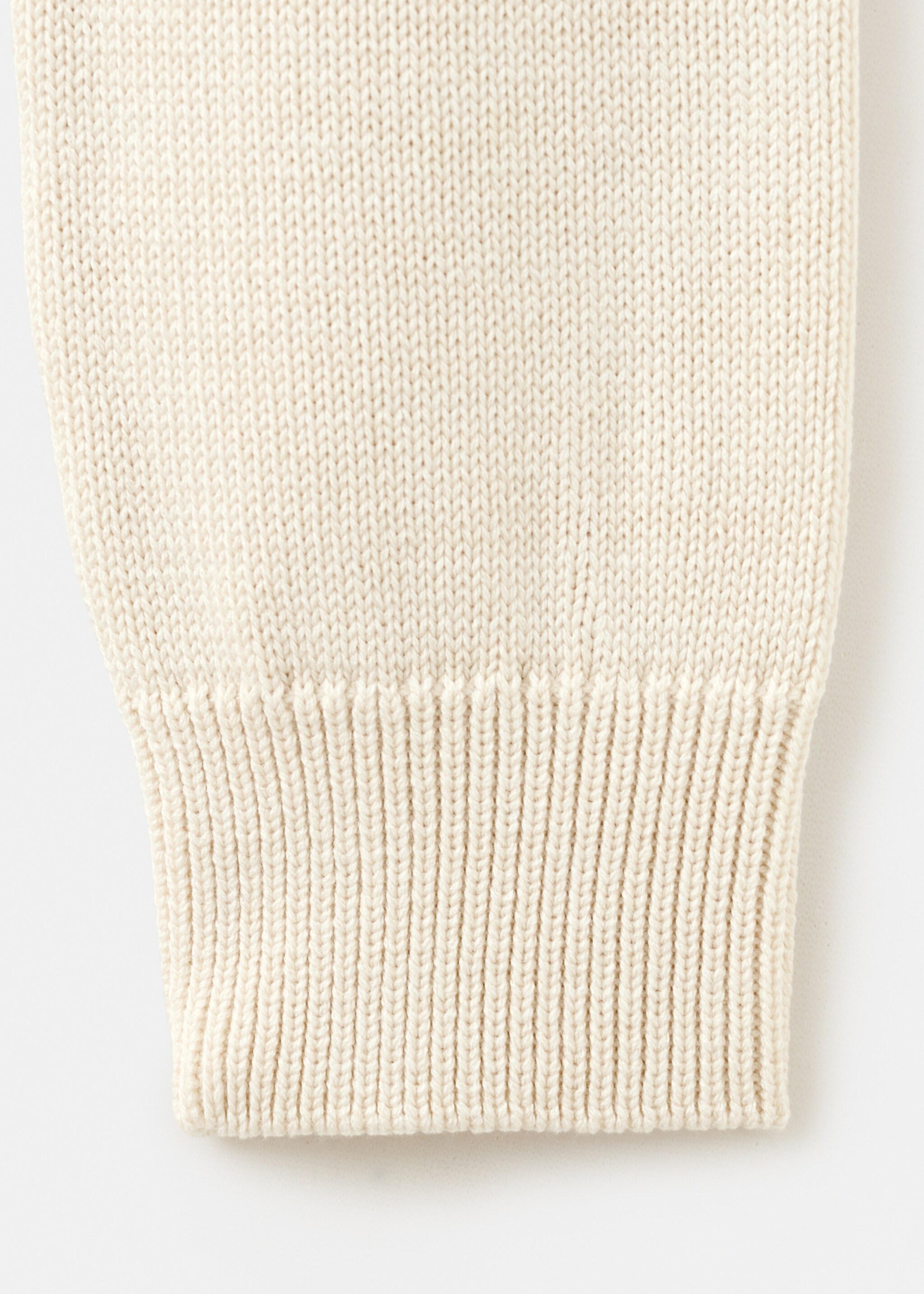 Knitted cardigan with ties - Details of the article 0, Ecru. Ref: 27054098-00.