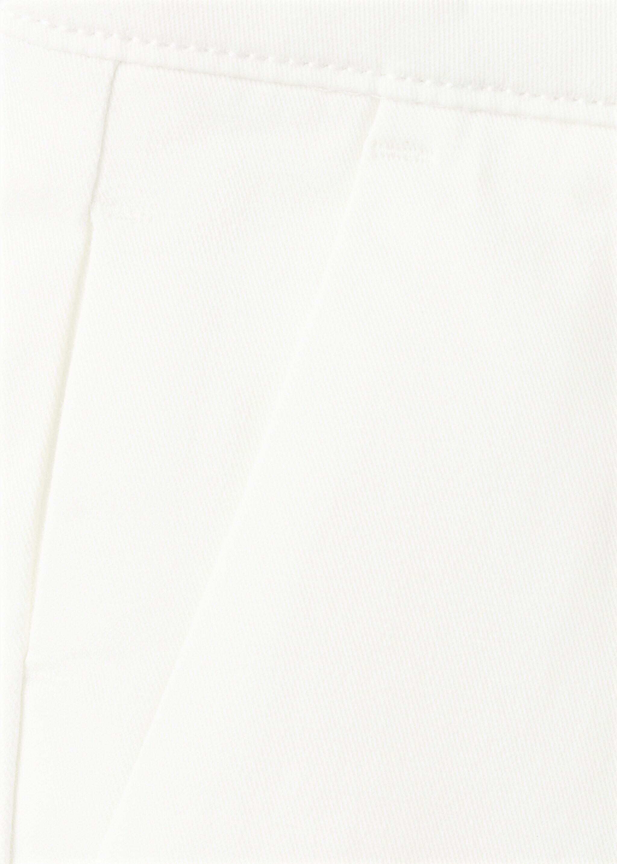 Chino trousers hem - Details of the article 0, White. Ref: 27054403-00.