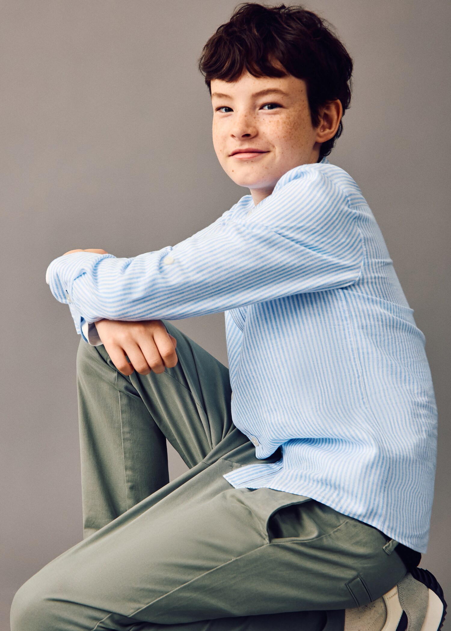 Pantalon chino avec ourlet - Plan moyen