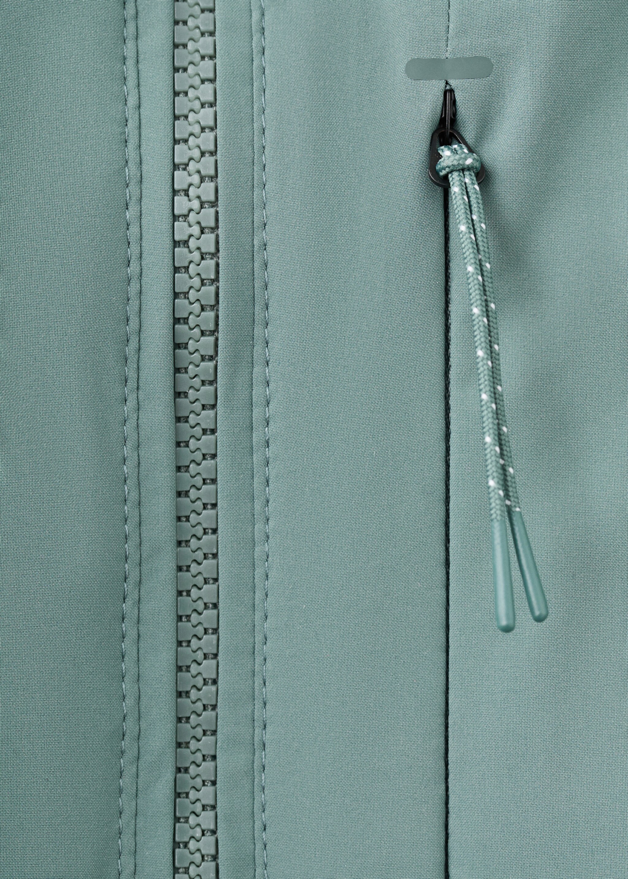 جاكيت مقاوم للماء بتقنية Thermore® - تفاصيل المنتج 8, أخضر غامق. Ref: 27054406-00.