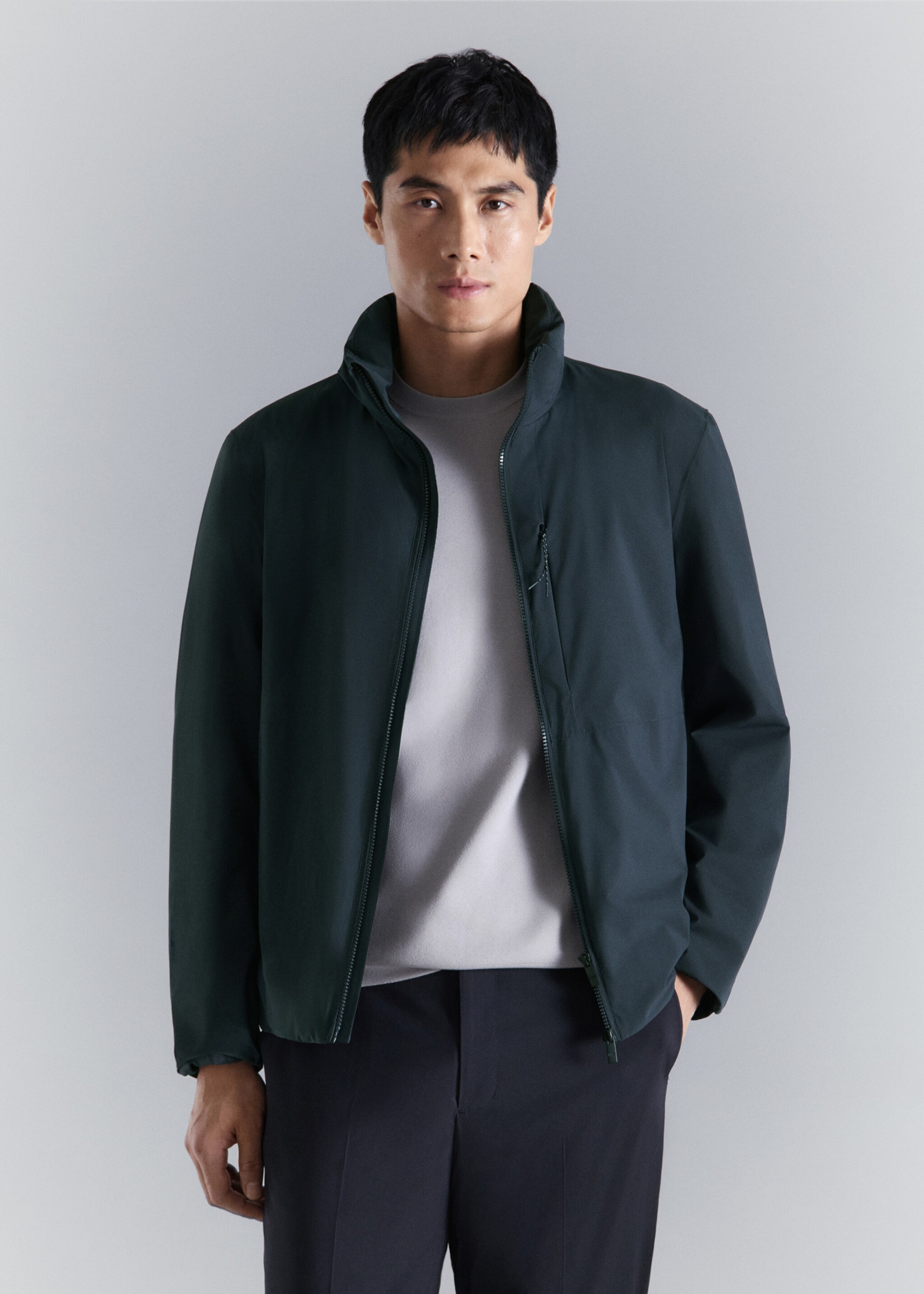 جاكيت مقاوم للماء بتقنية Thermore® - رؤية وسط, أزرق غامق. Ref: 27054406-00.