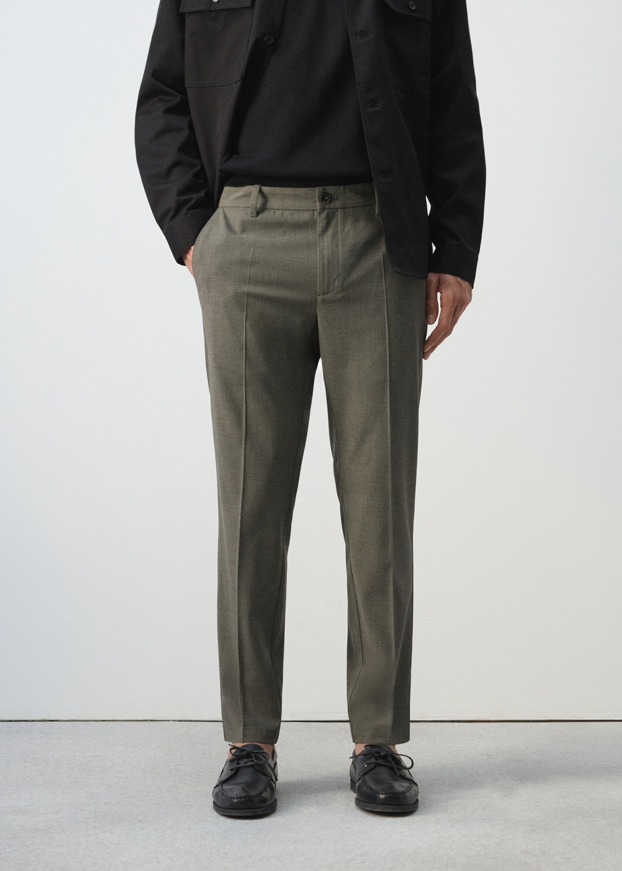 Pantalon slim fit cropped - Plan moyen, Olive. Ref: 27054409-00.