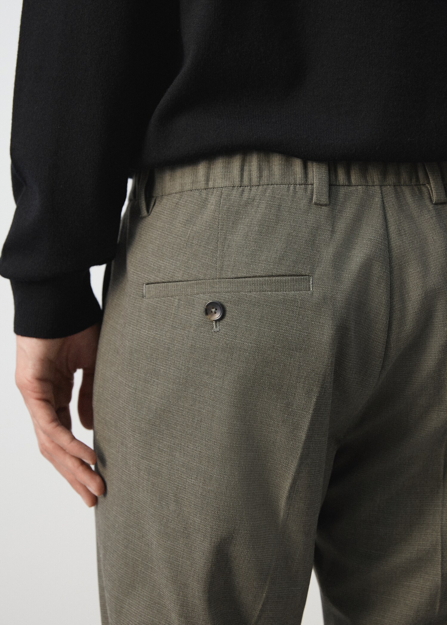 Slim-fit cropped trousers - Details of the article 6