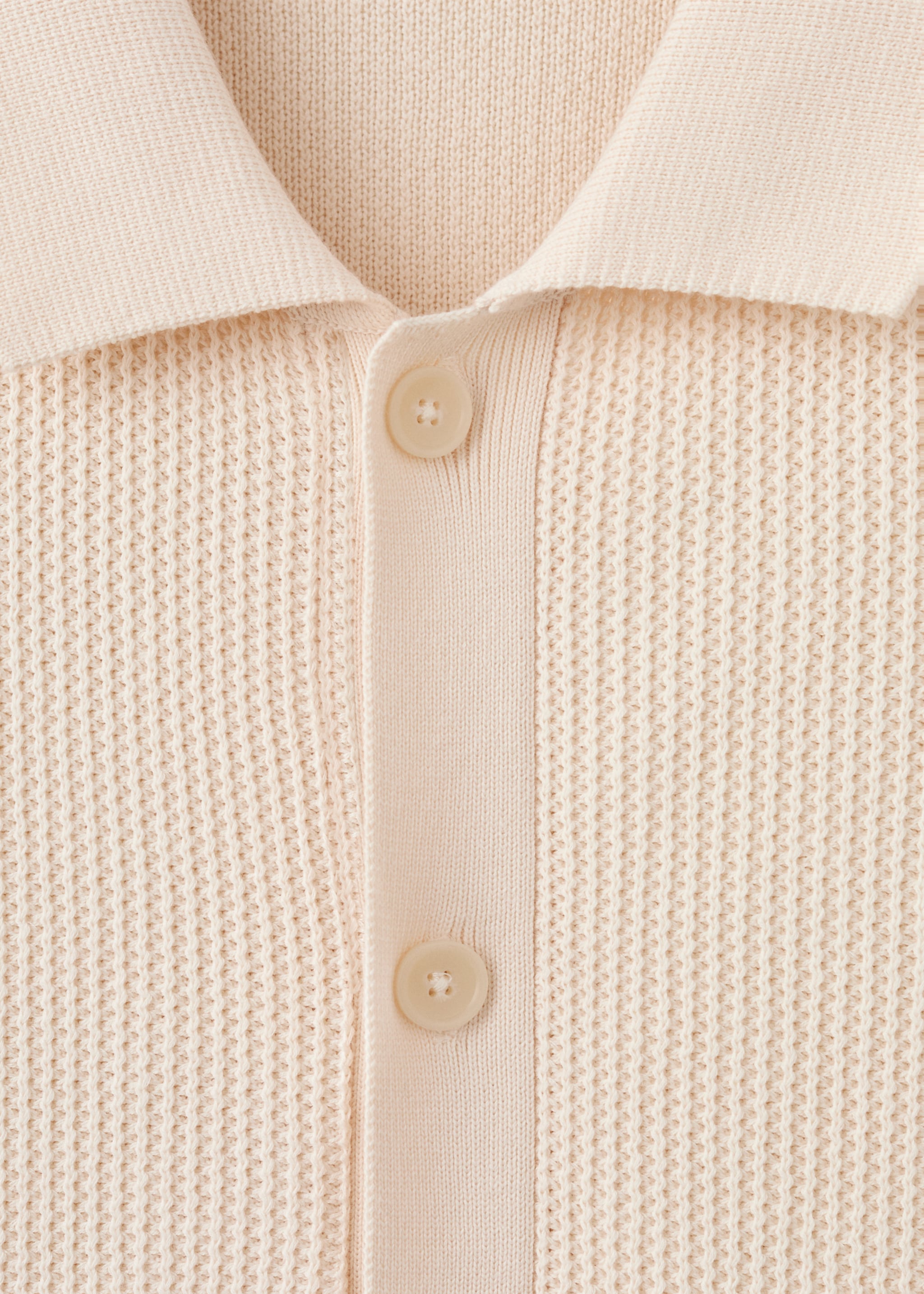 100% cotton structured knit polo with buttons - Details of the article 8, Off White. Ref: 27054426-00.