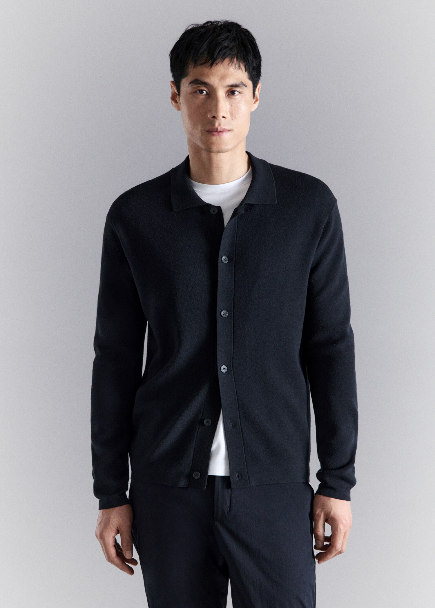 Fine knit comfort stretch cardigan - Medium plane