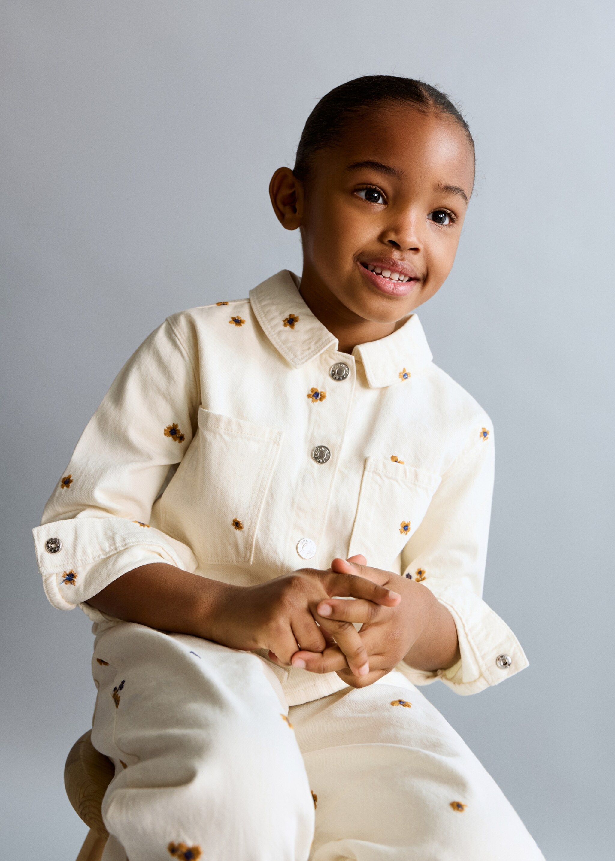 Denim jacket with embroidered details - Medium plane, Ecru. Ref: 27054429-00.