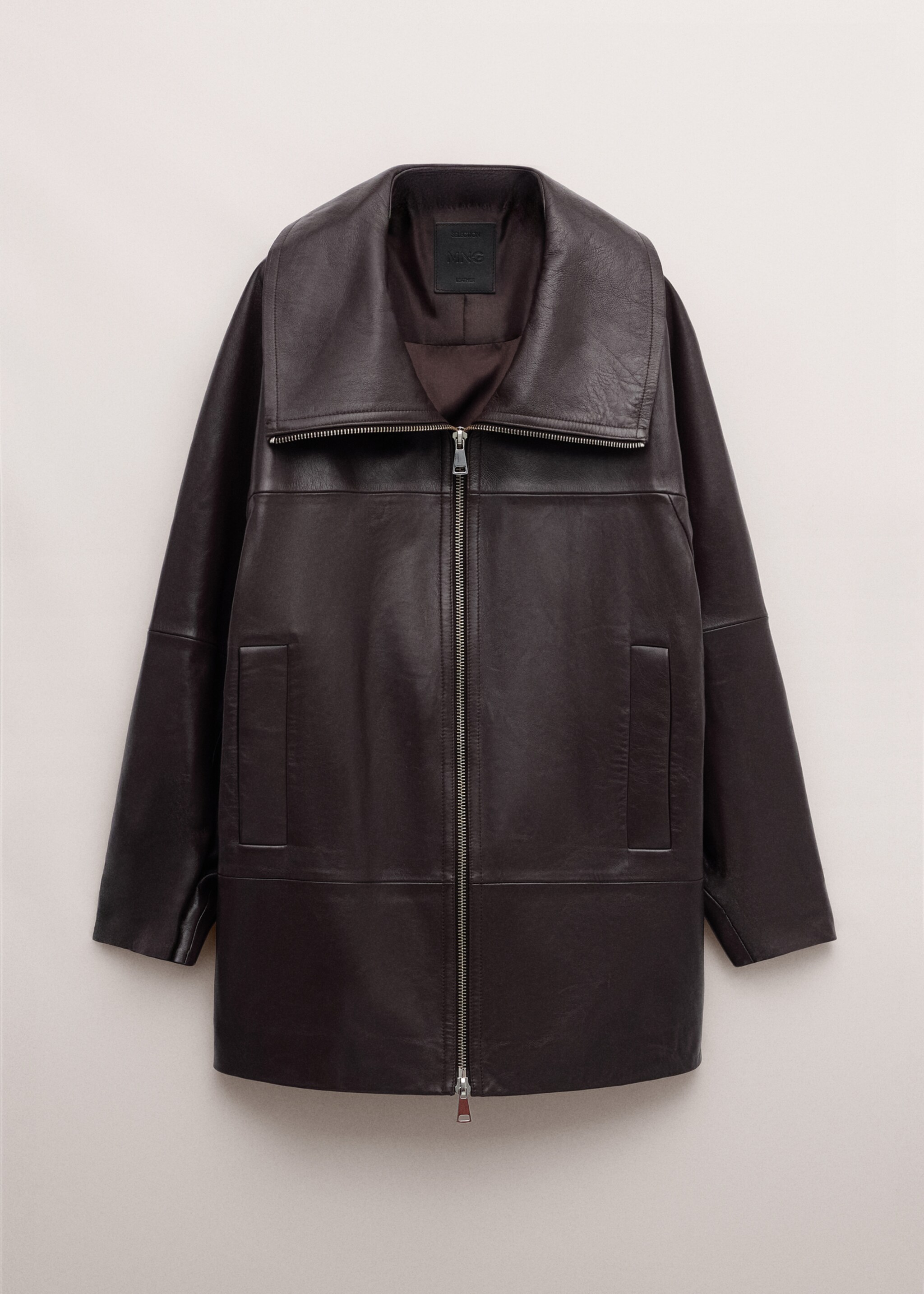 100% leather oversized funnel neck coat - Article without model, Burgundy. Ref: 27054442-00.