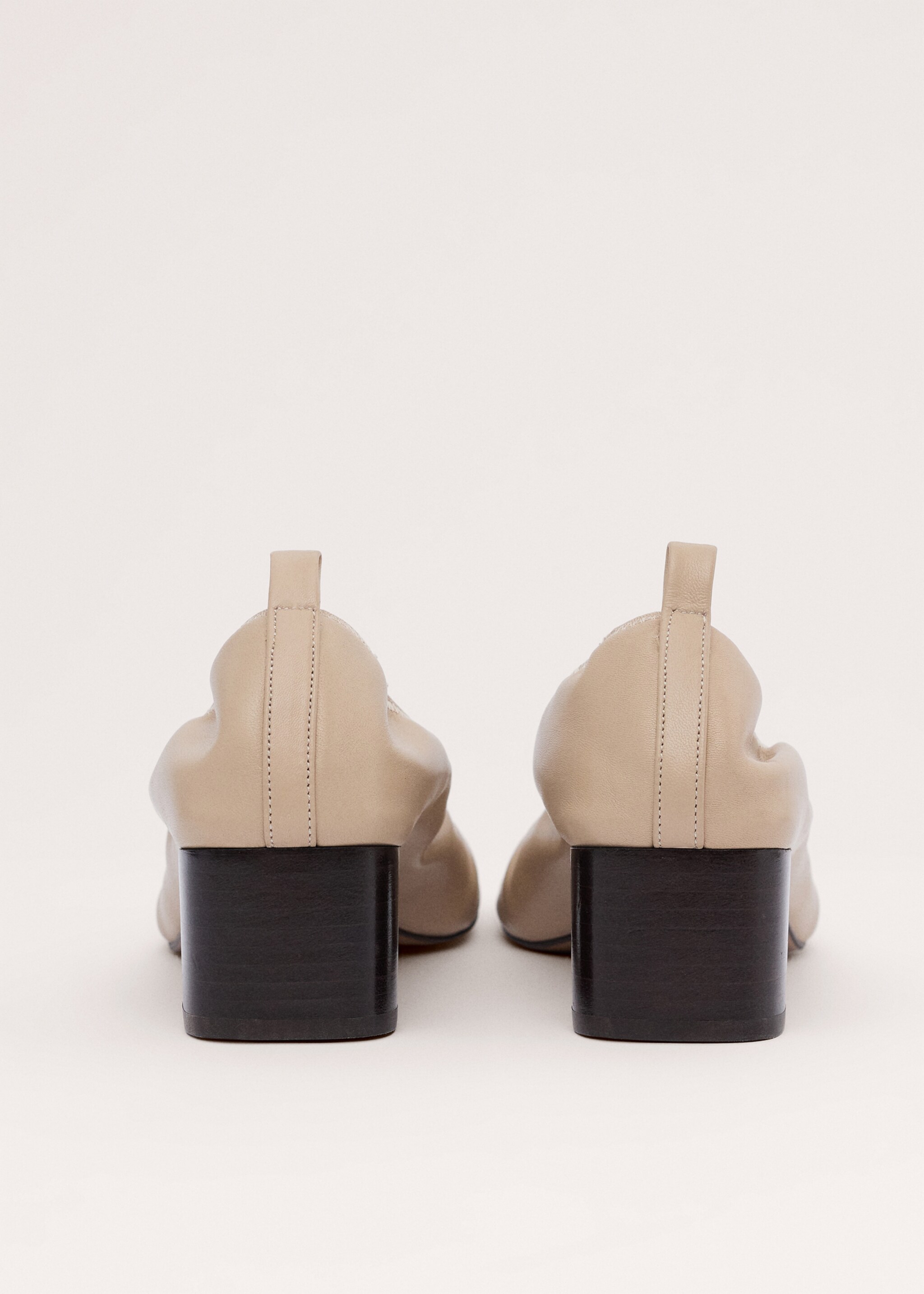 Block heel ballerina shoe - Details of the article 1, Beige. Ref: 27054444-00.